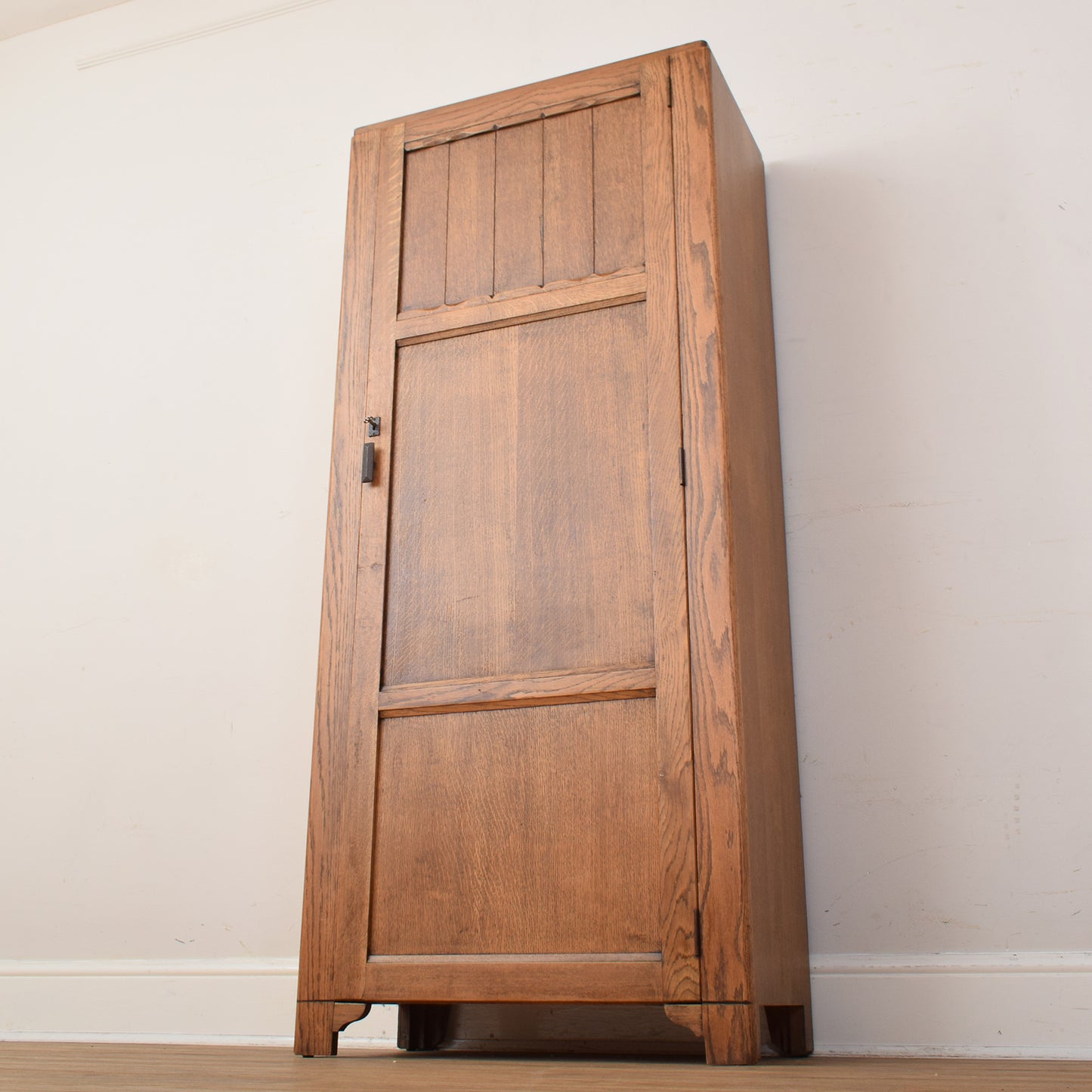 Oak Hallrobe