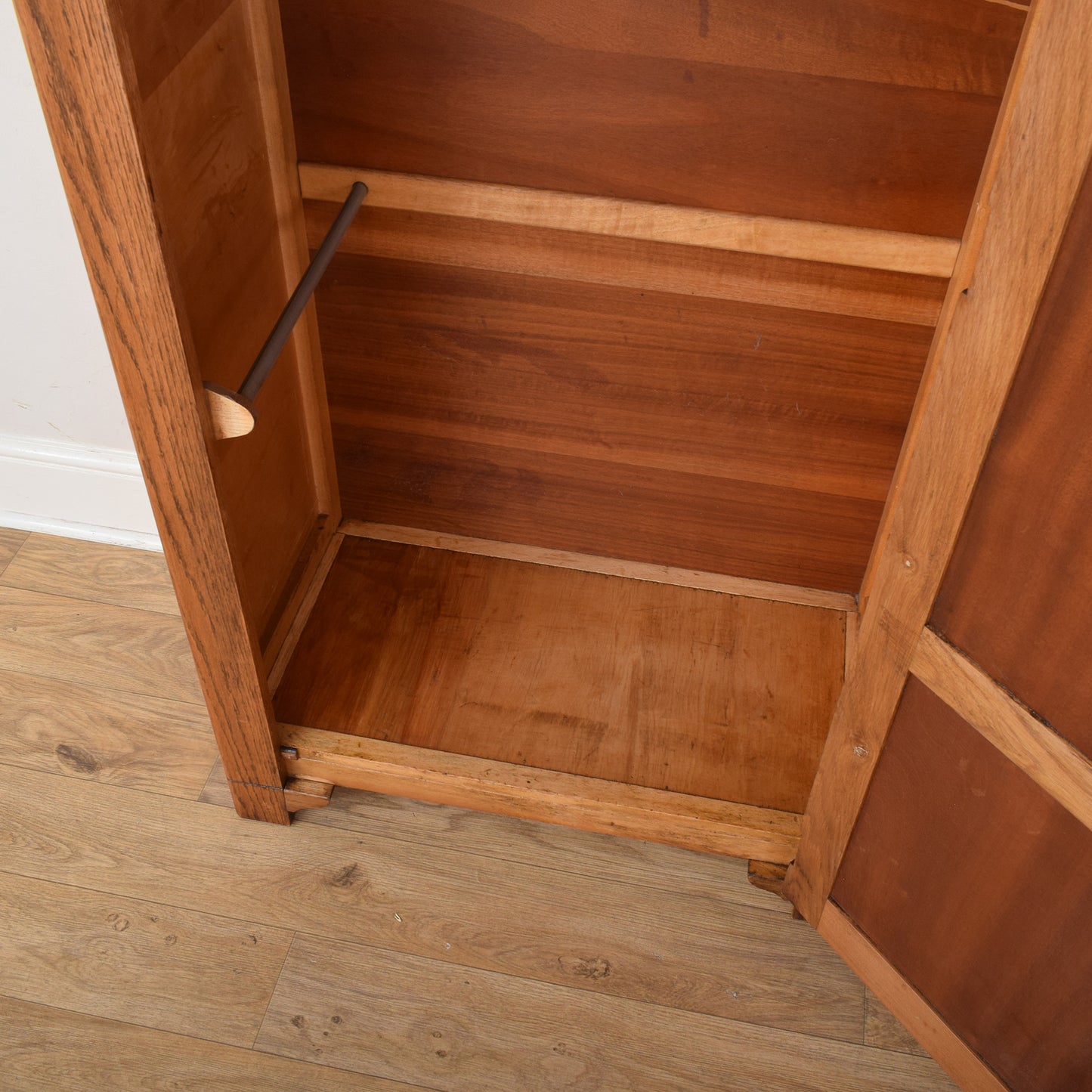 Oak Hallrobe