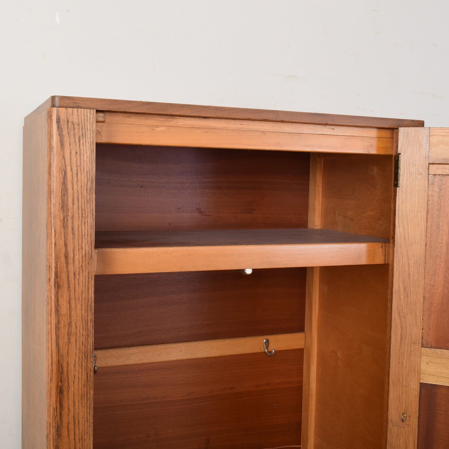 Oak Hallrobe