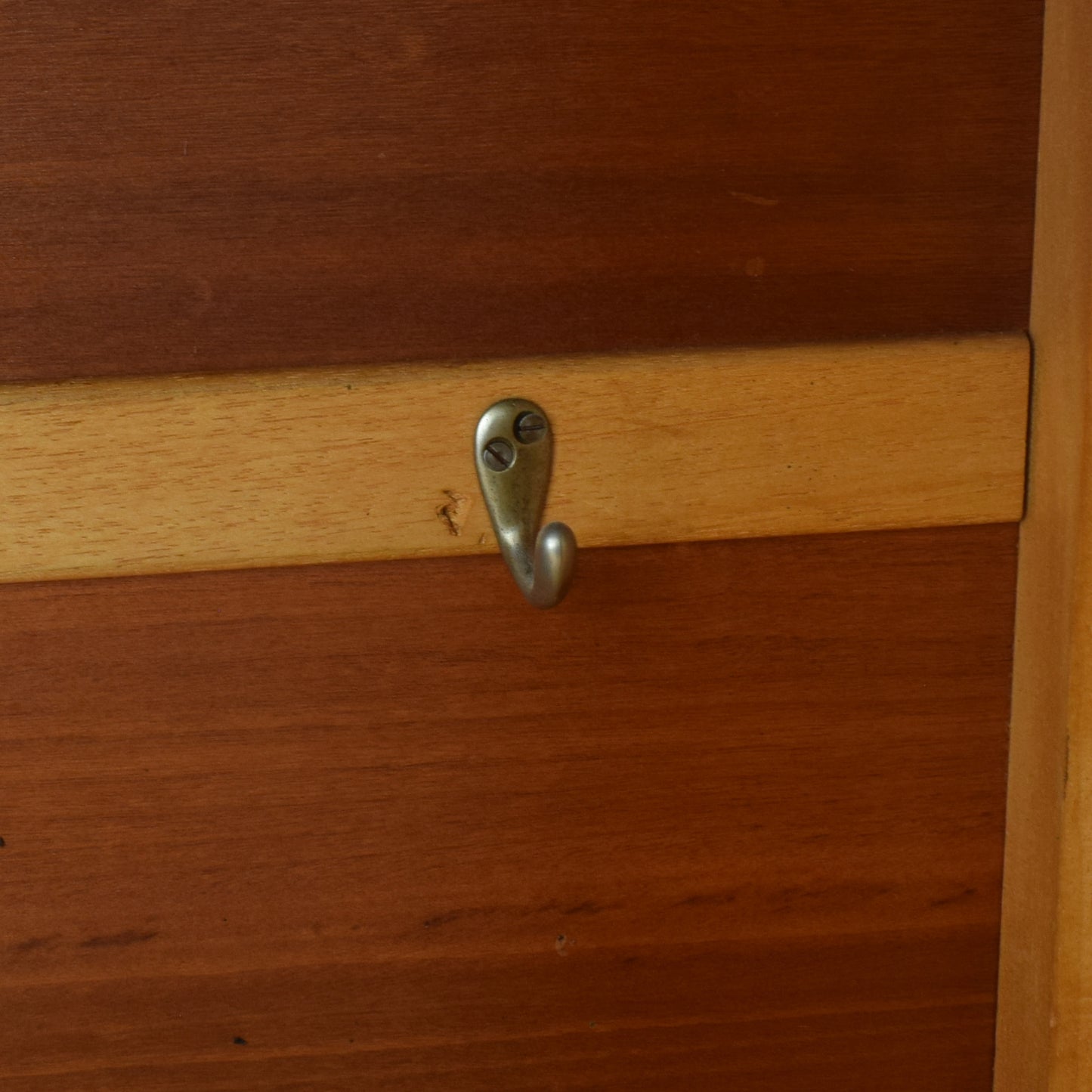Oak Hallrobe