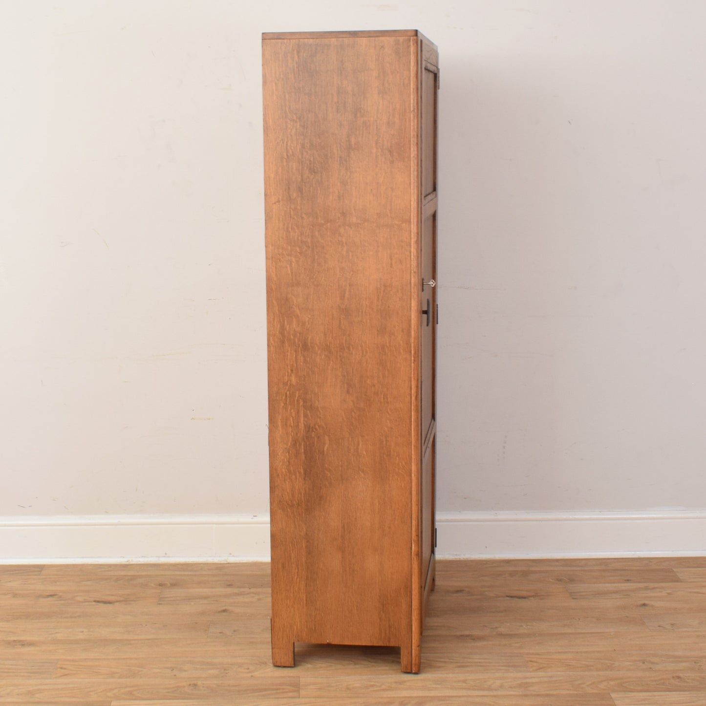 Oak Hallrobe