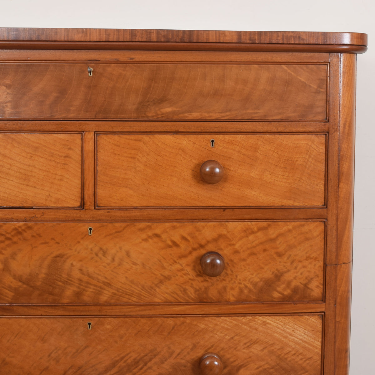 Mahogany Chest Of Drawers