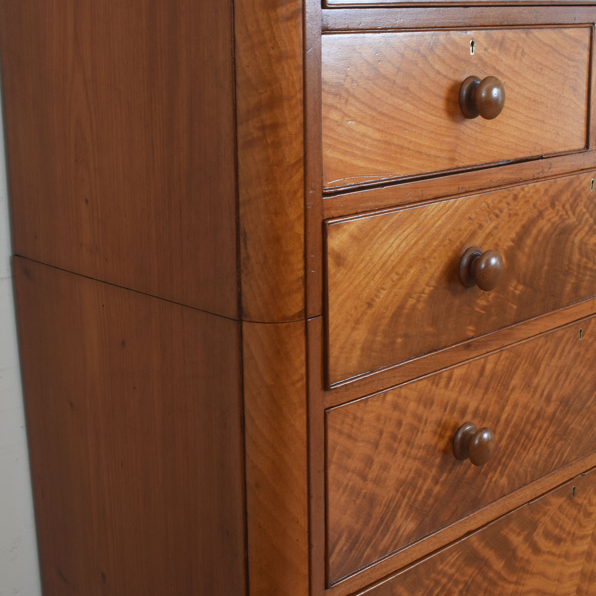 Mahogany Chest Of Drawers