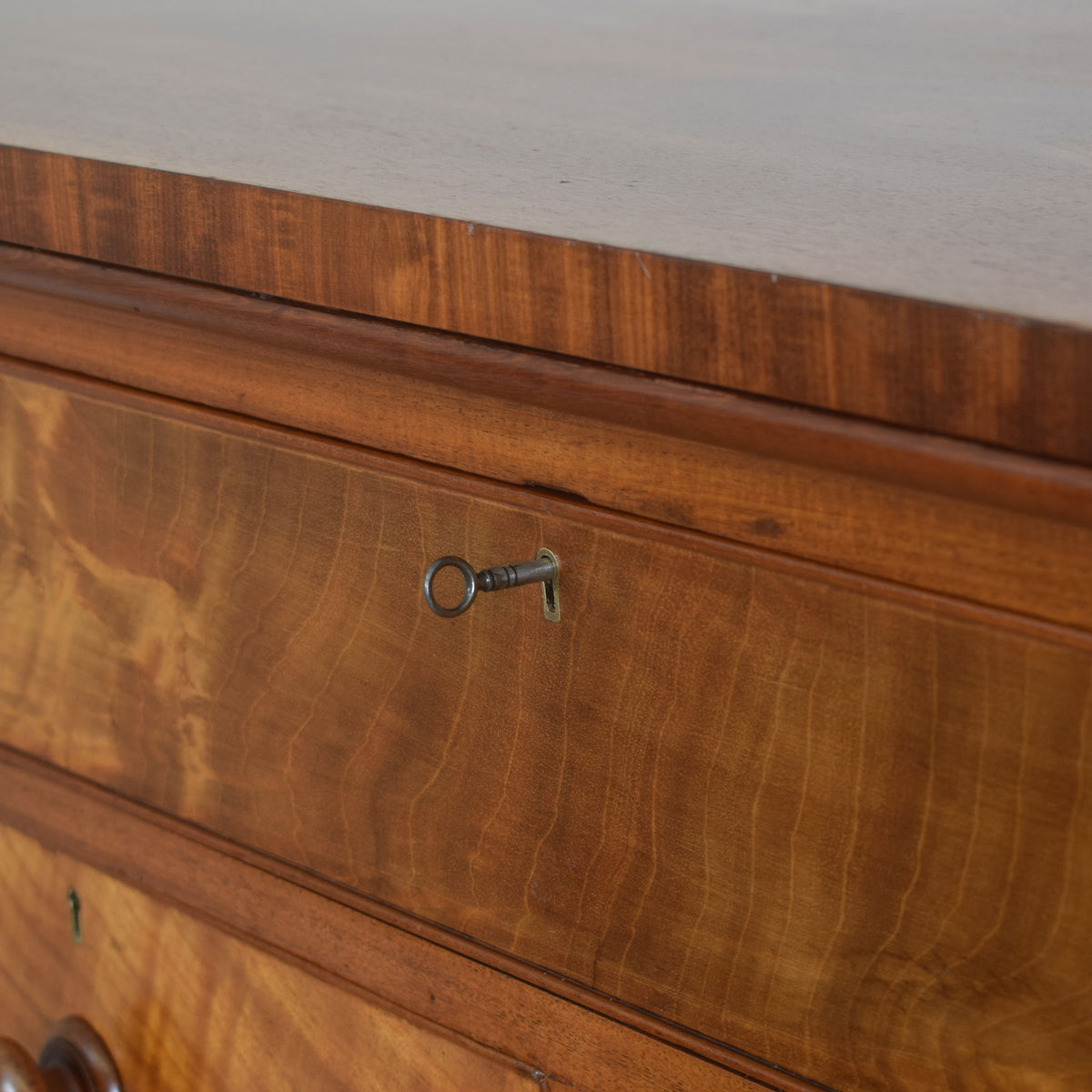 Mahogany Chest Of Drawers