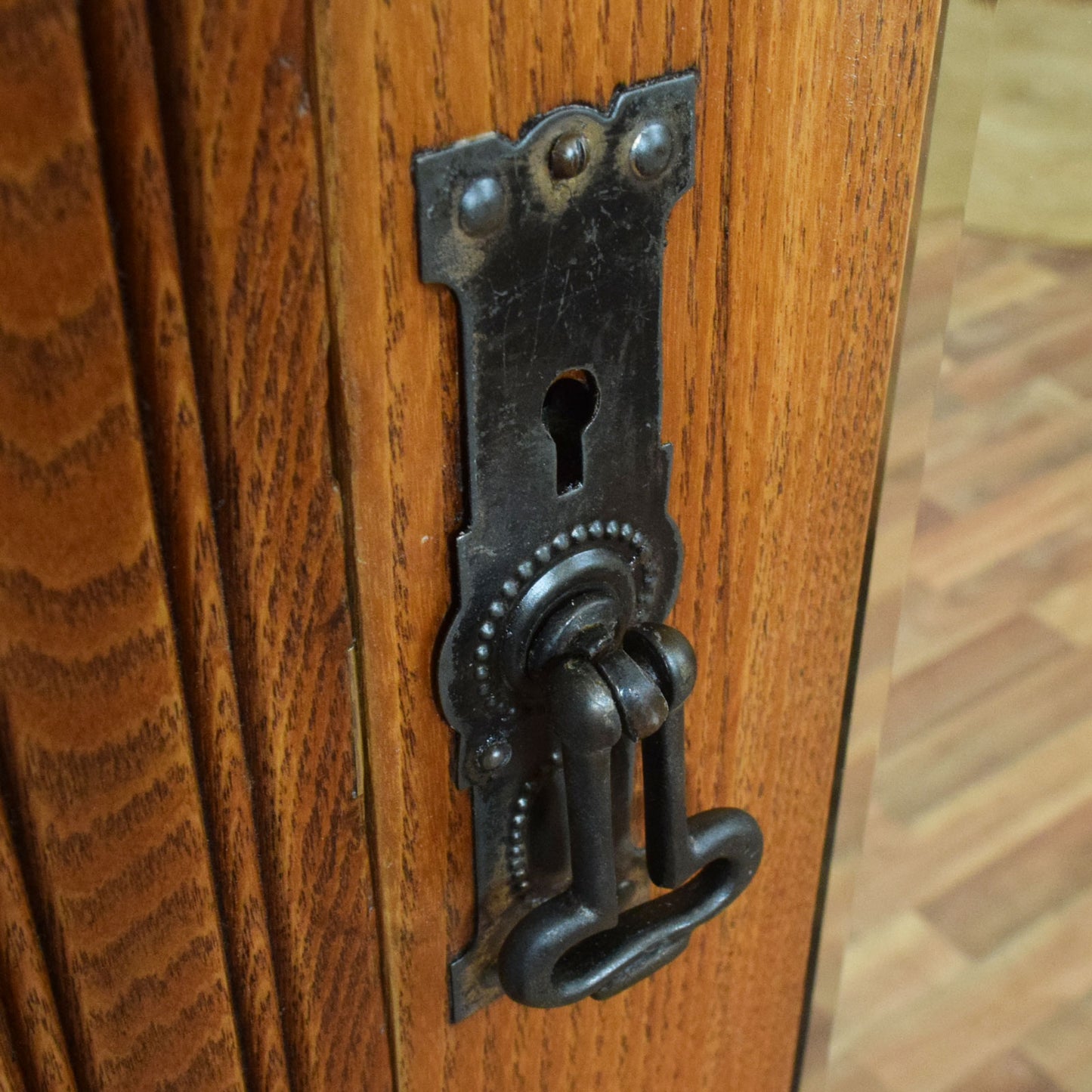 Mirrored Oak Hallrobe