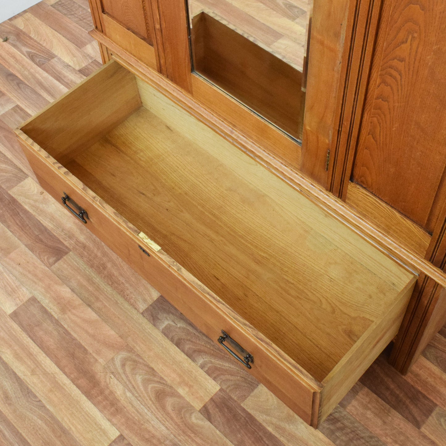 Mirrored Oak Hallrobe