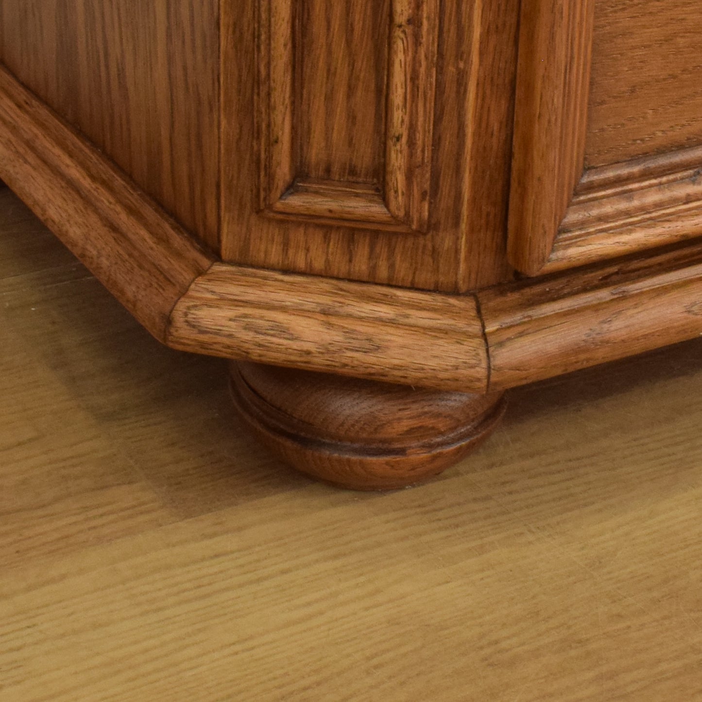 Oak Chest of Drawers