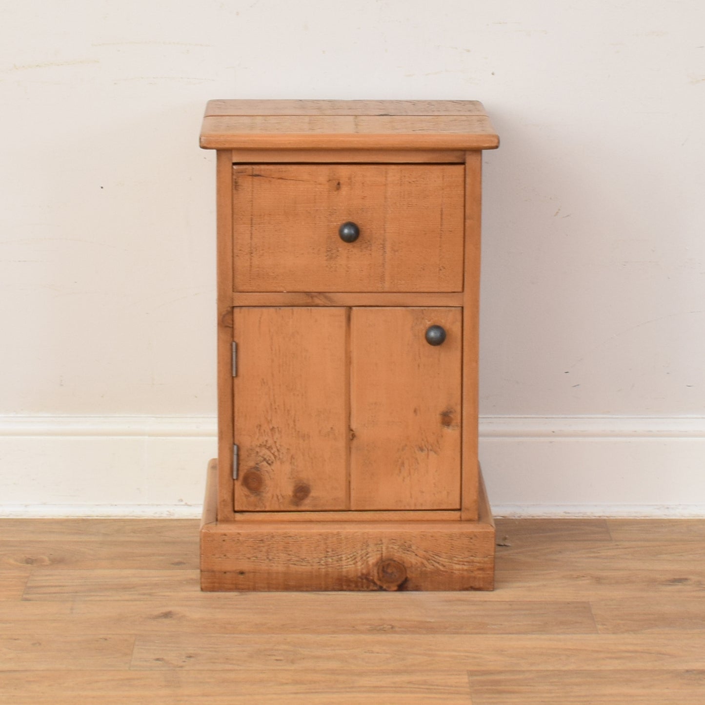 Pine Bedside