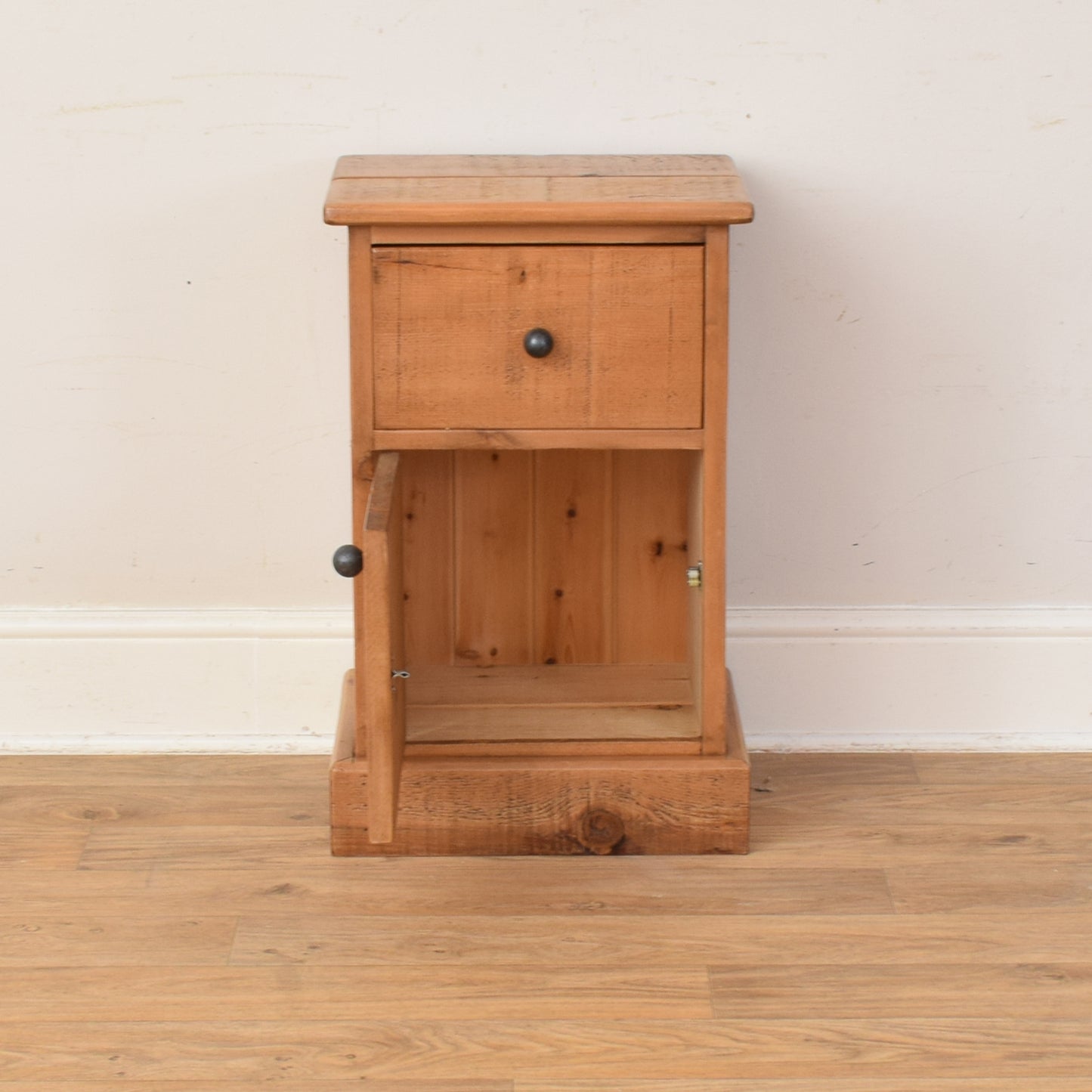 Pine Bedside