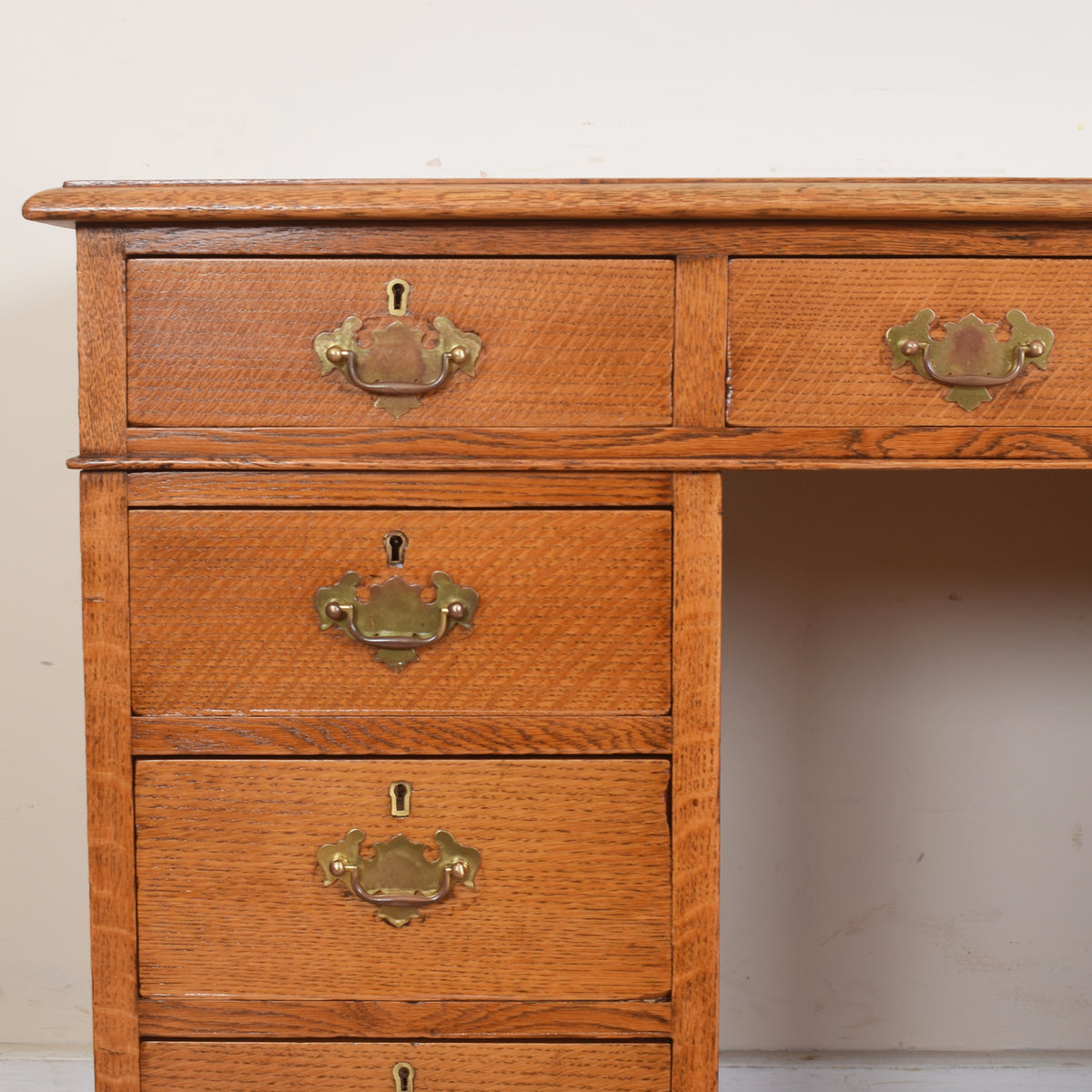 Oak Leathertop Pedastal Desk
