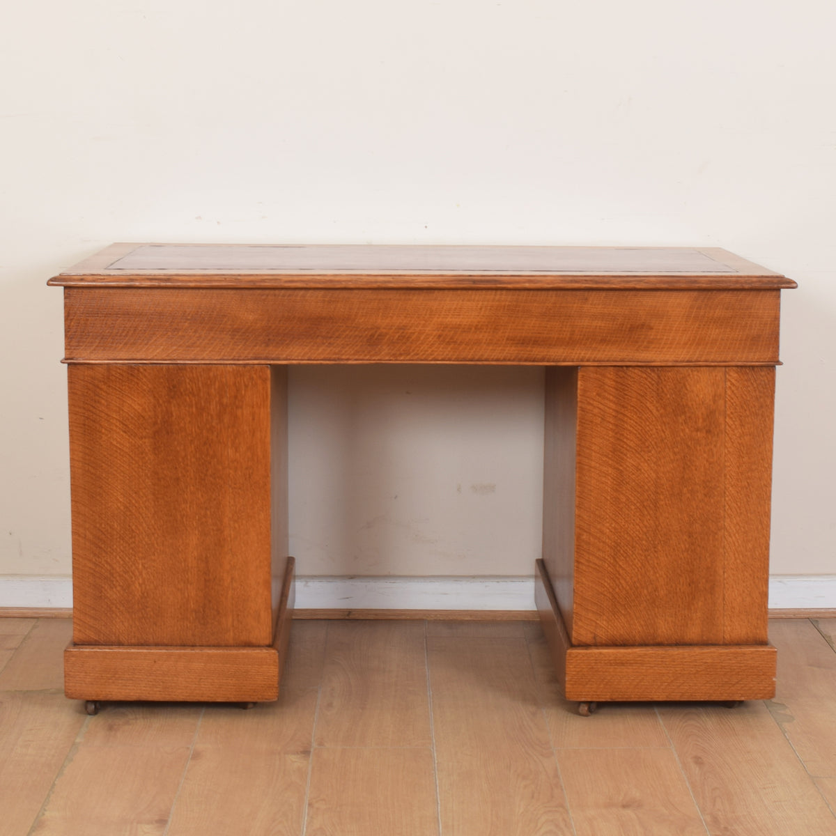 Oak Leathertop Pedastal Desk