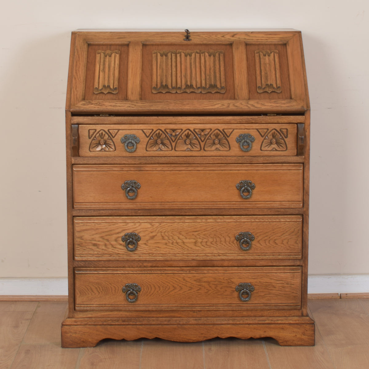 Old Charm Oak Bureau