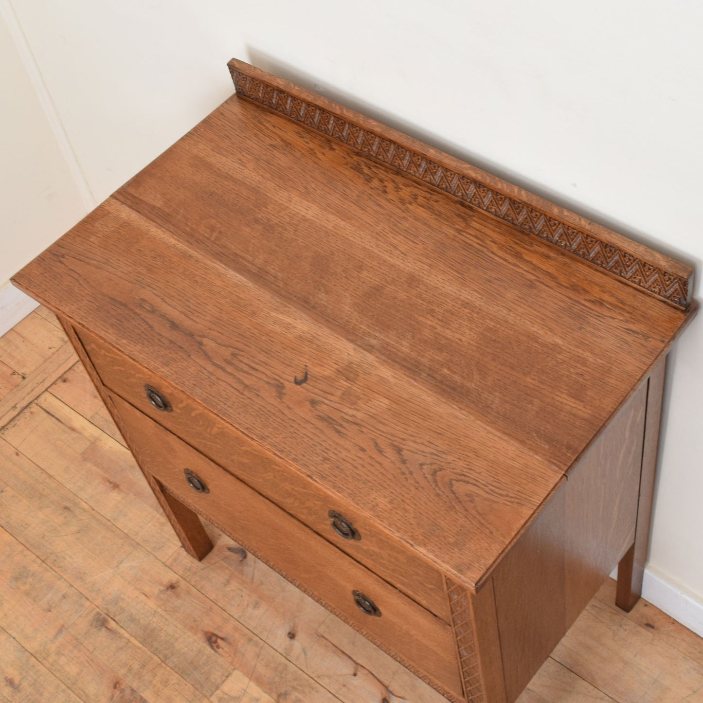 Small Oak Chest of Drawers