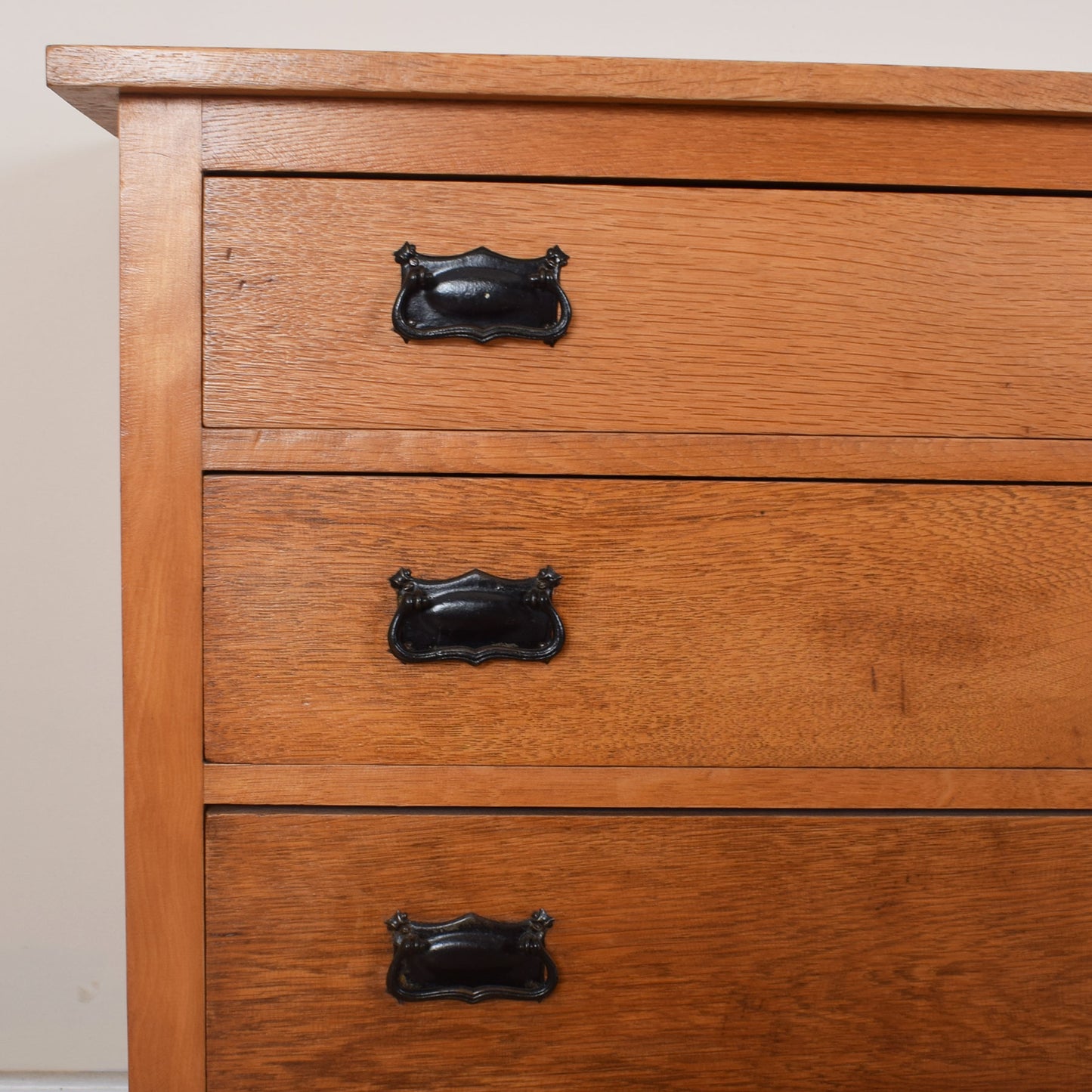 Light Oak Chest of Drawers