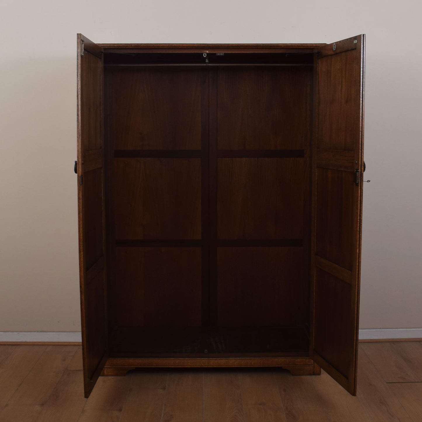 Oak Linenfold Wardrobe