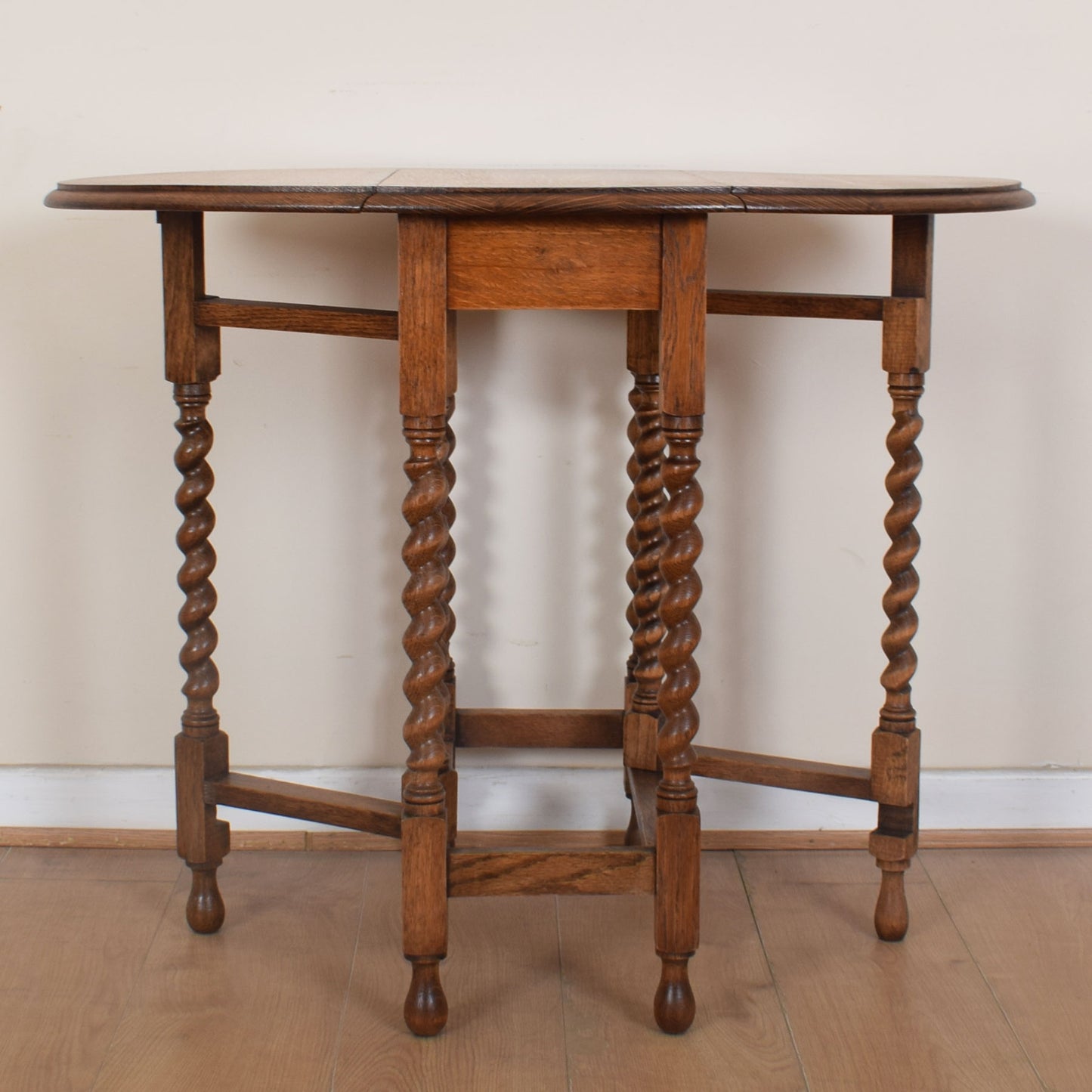 Barley-Twist Drop-leaf Occasional Table