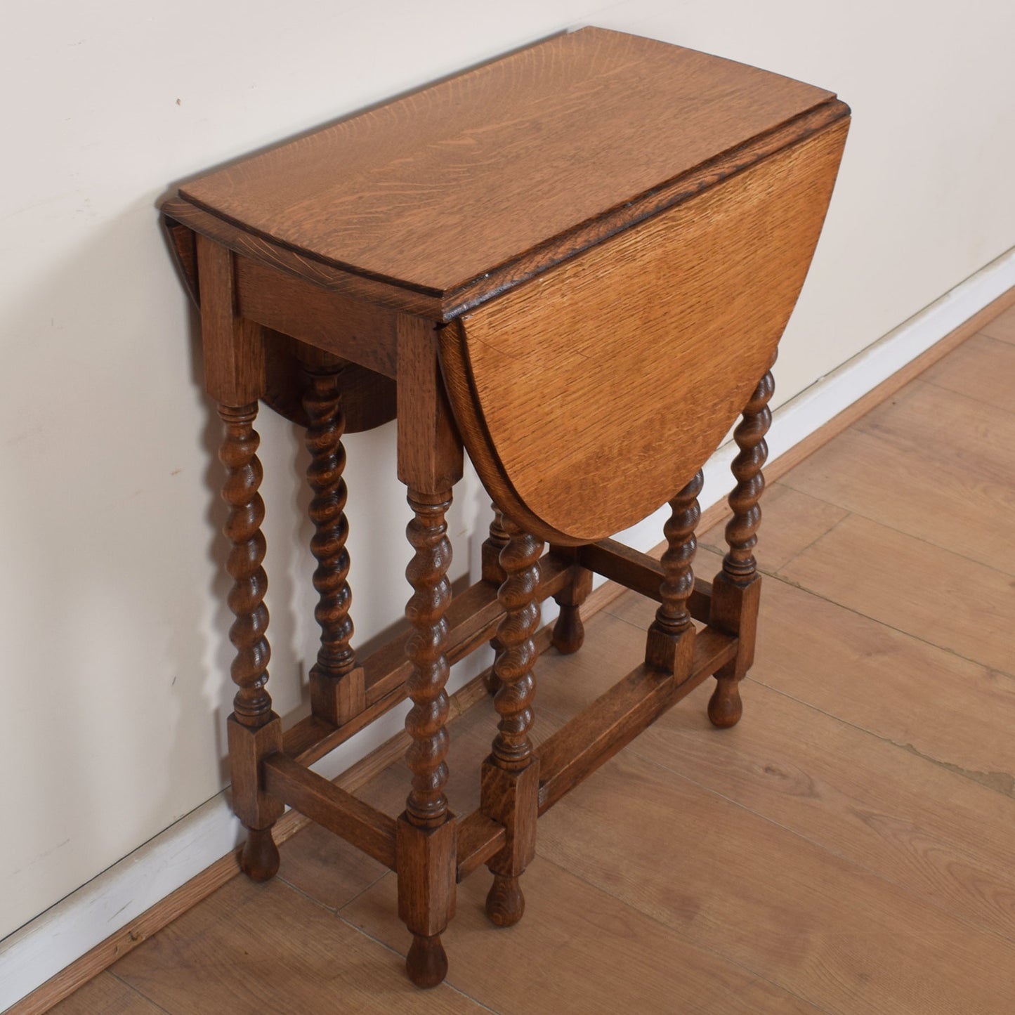 Barley-Twist Drop-leaf Occasional Table