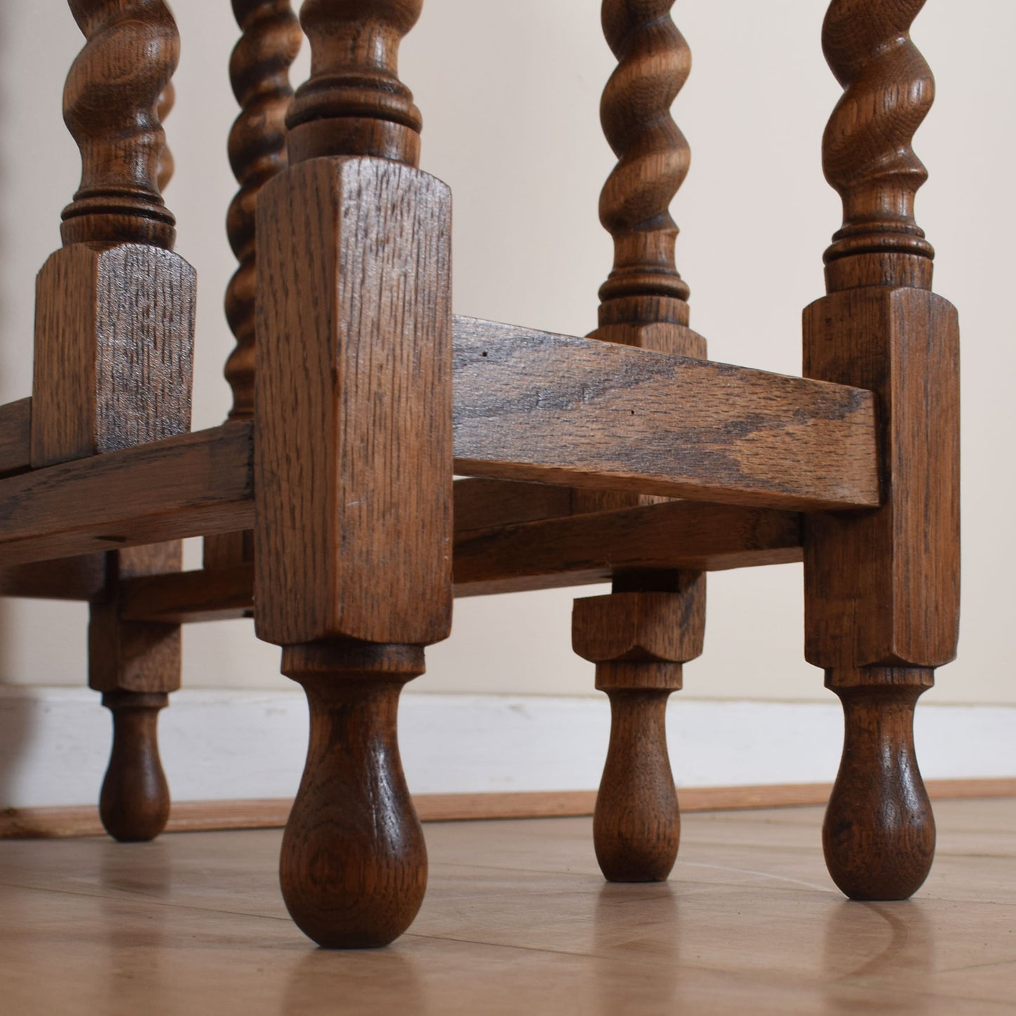 Barley-Twist Drop-leaf Occasional Table