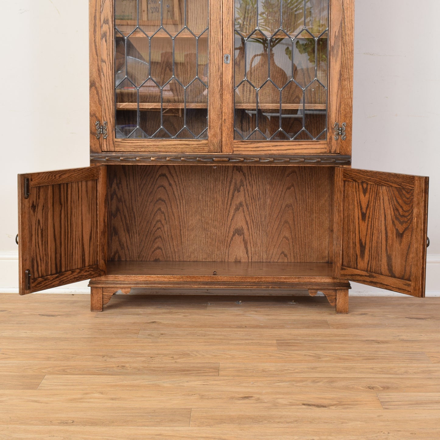 Jaycee Glazed Cabinet