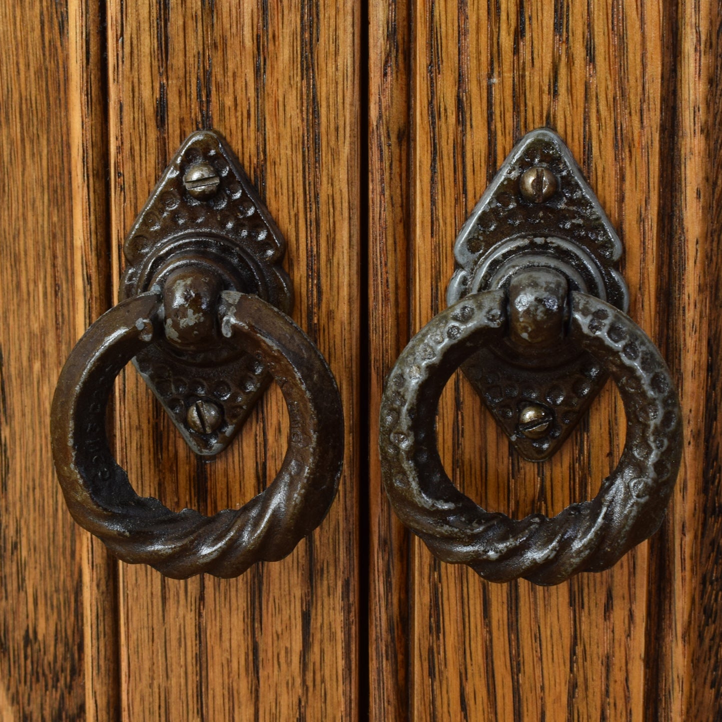 Jaycee Glazed Cabinet