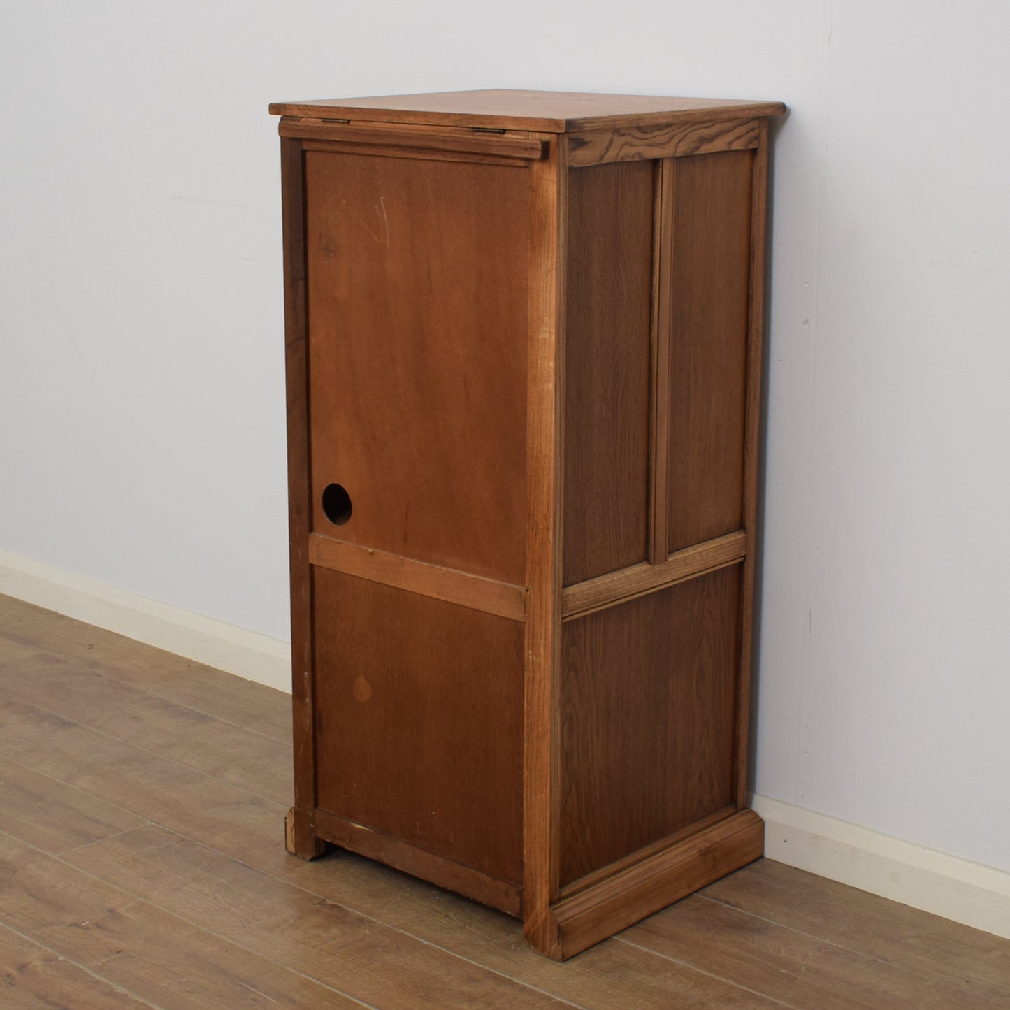 Old Charm Hi-Fi Cabinet