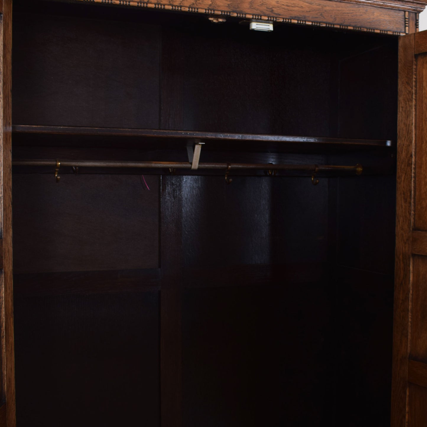 Oak Barley Twist Hallrobe