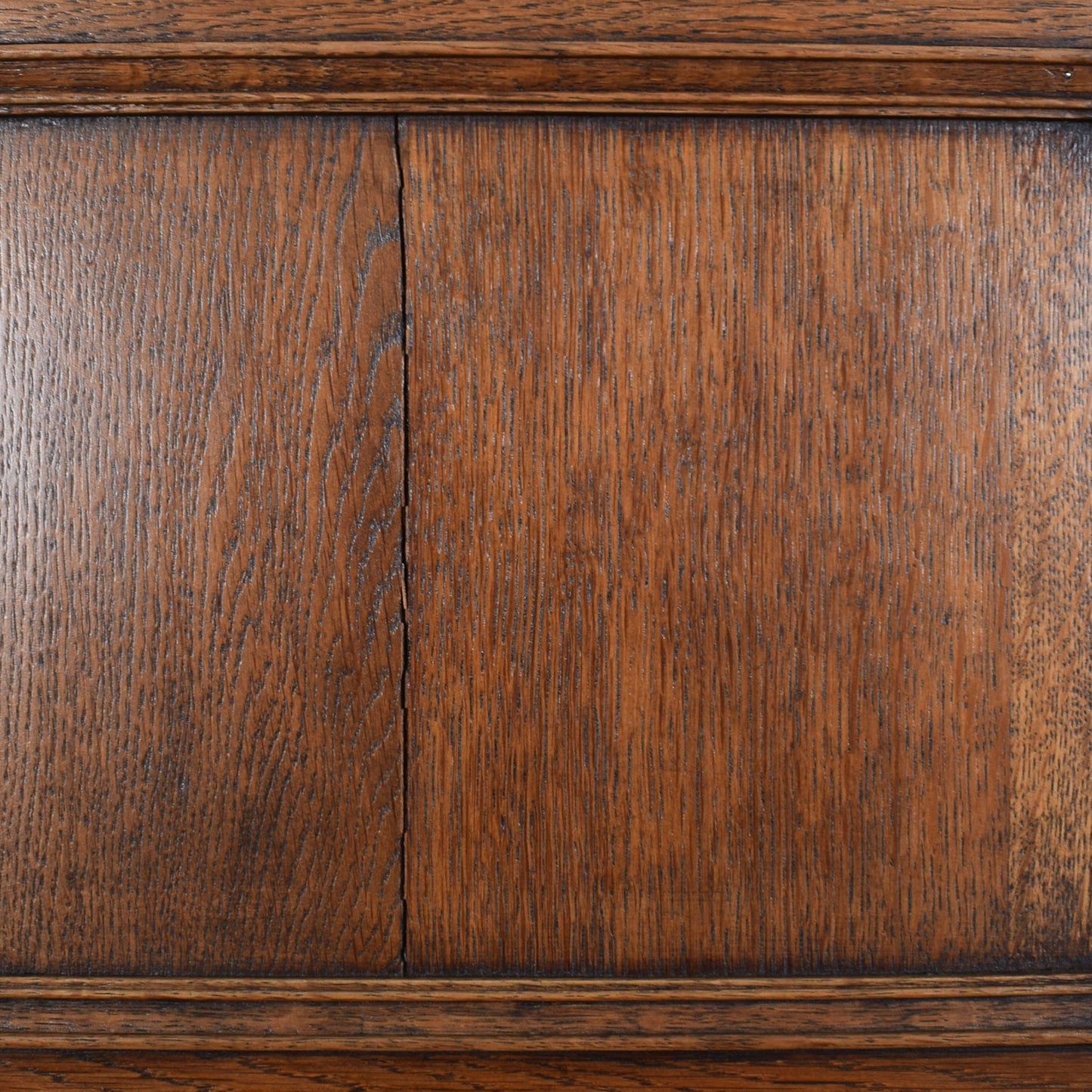 Oak Barley Twist Hallrobe
