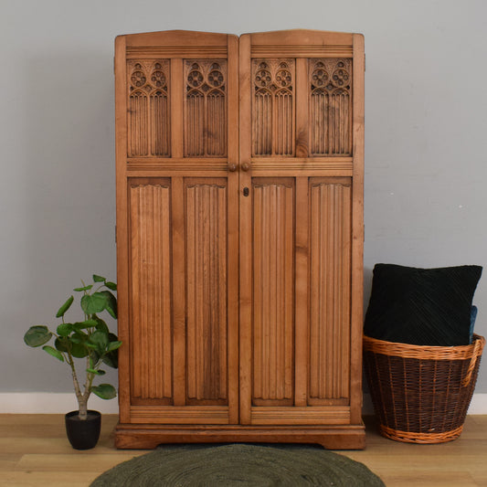 Gents Linenfold Wardrobe