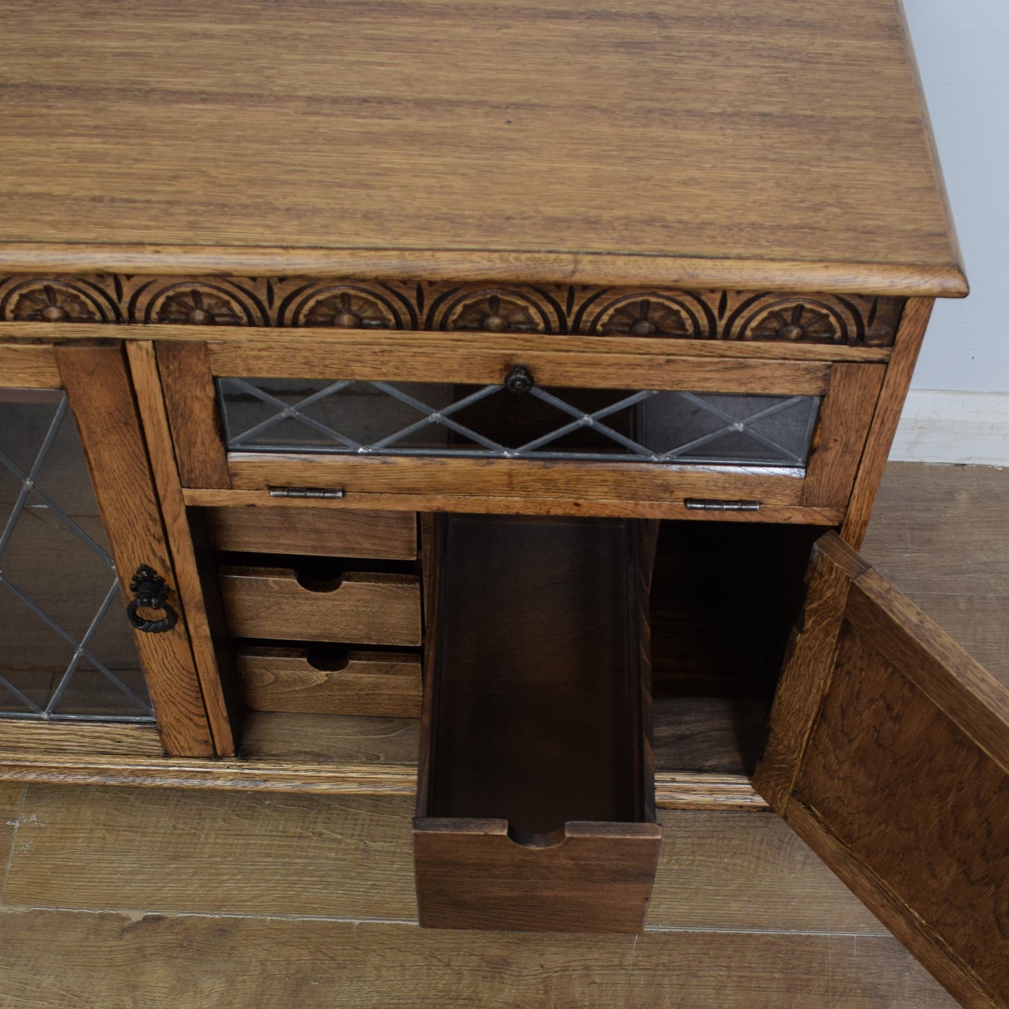 Oak TV Cabinet
