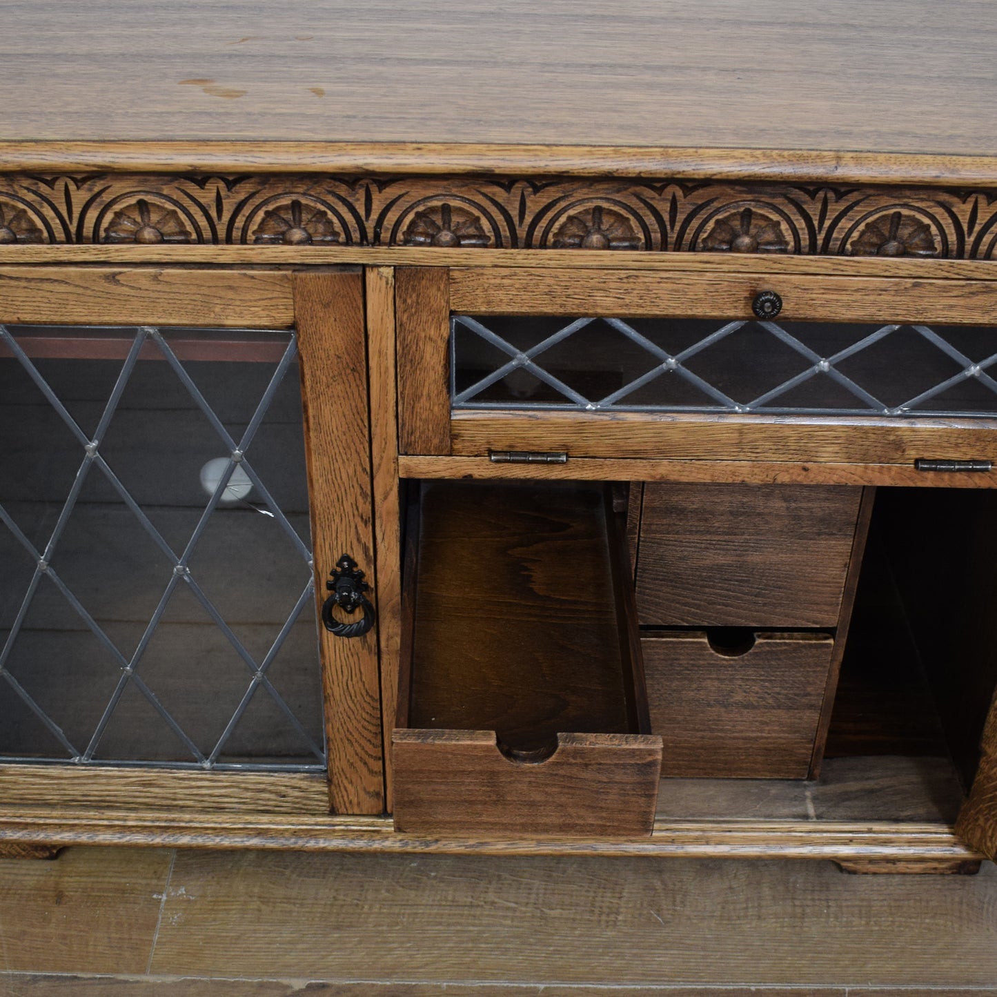Oak TV Cabinet