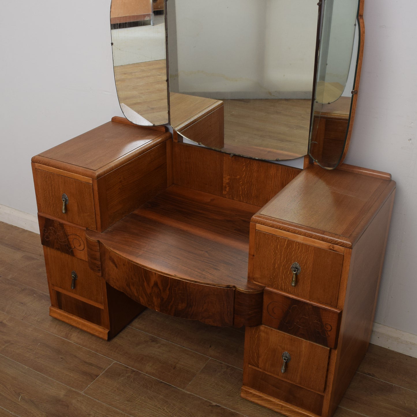 Art-Deco Dressing Table