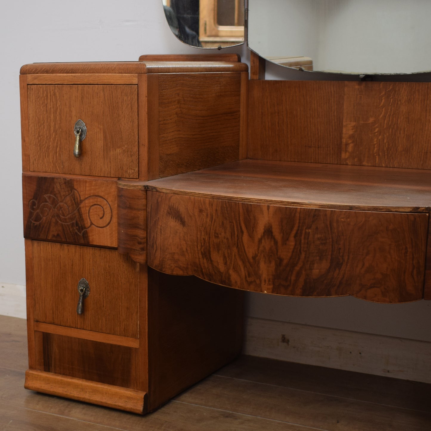 Art-Deco Dressing Table