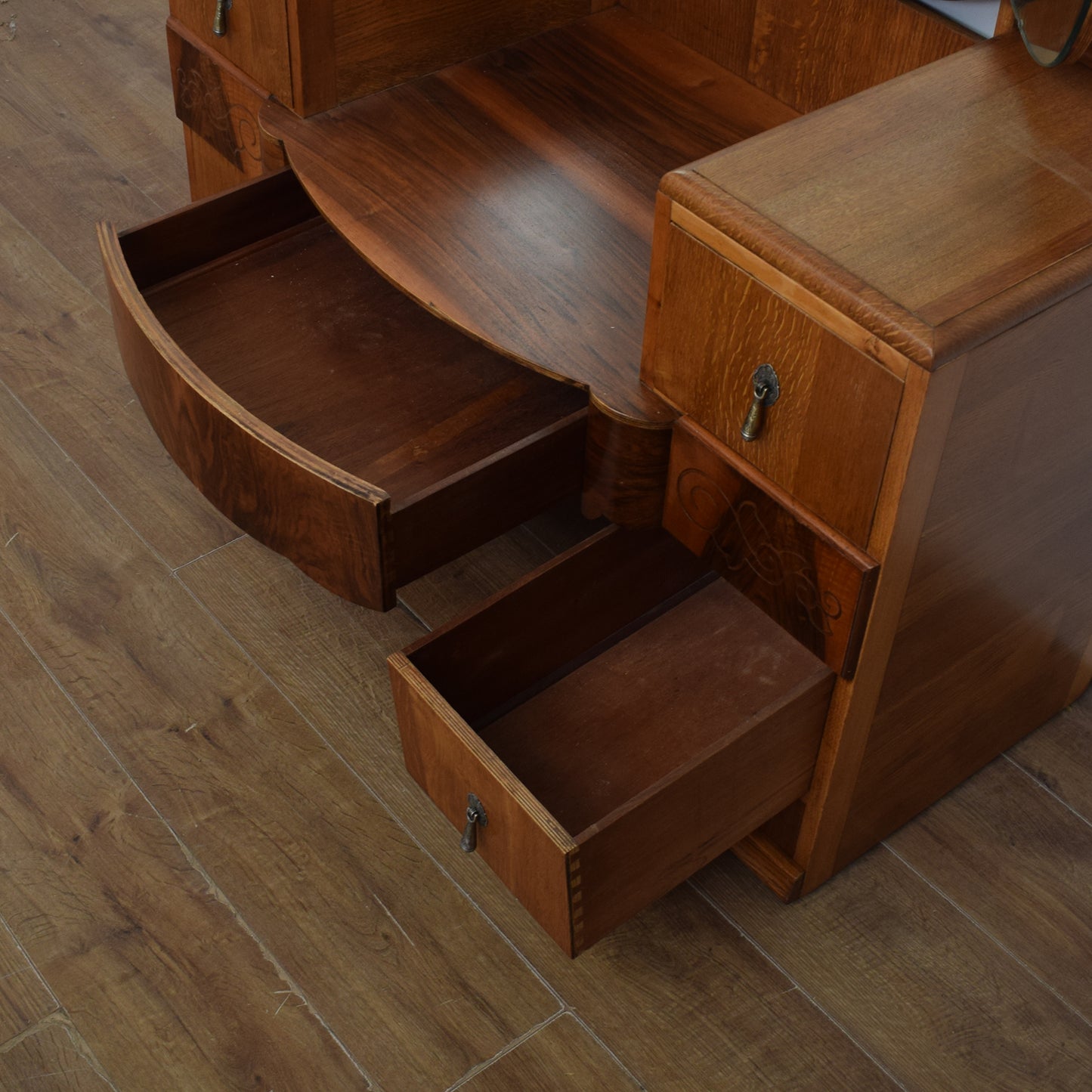 Art-Deco Dressing Table