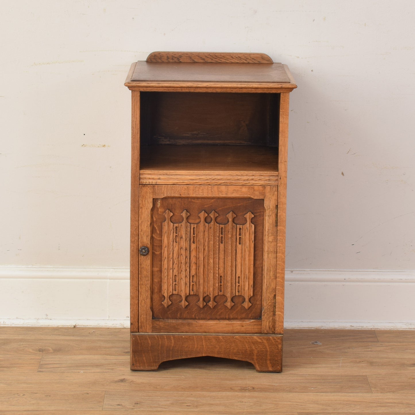 Oak Bedside