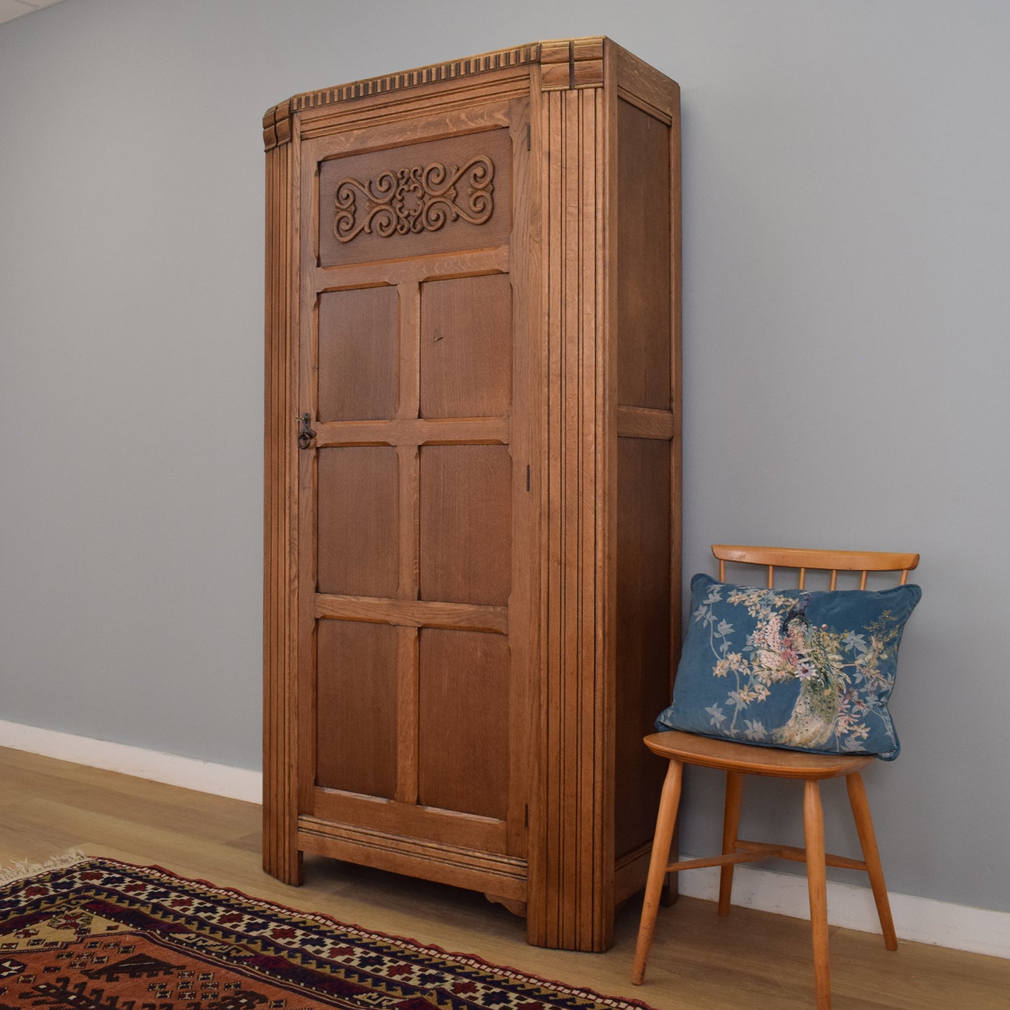 Oak Veneer Hallrobe