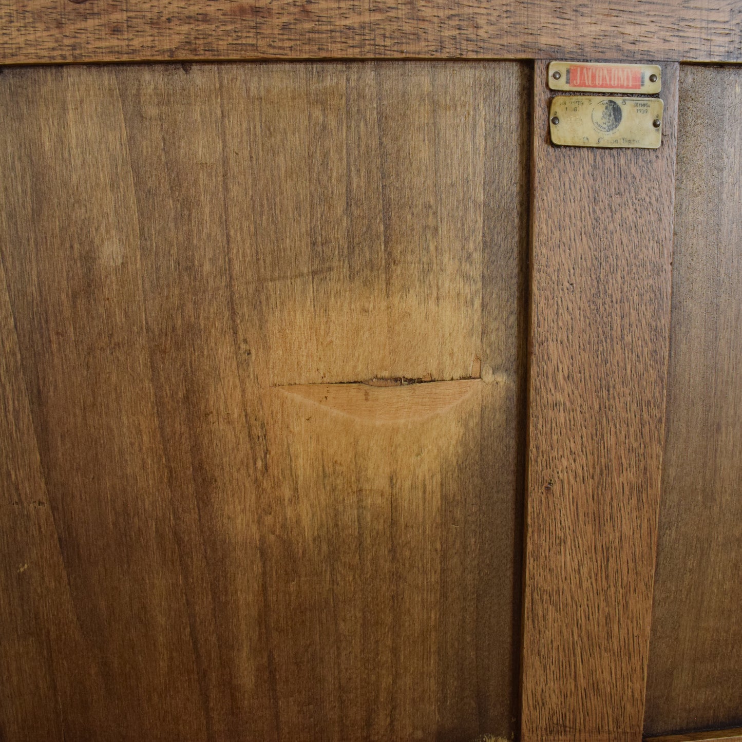 Oak Veneer Hallrobe