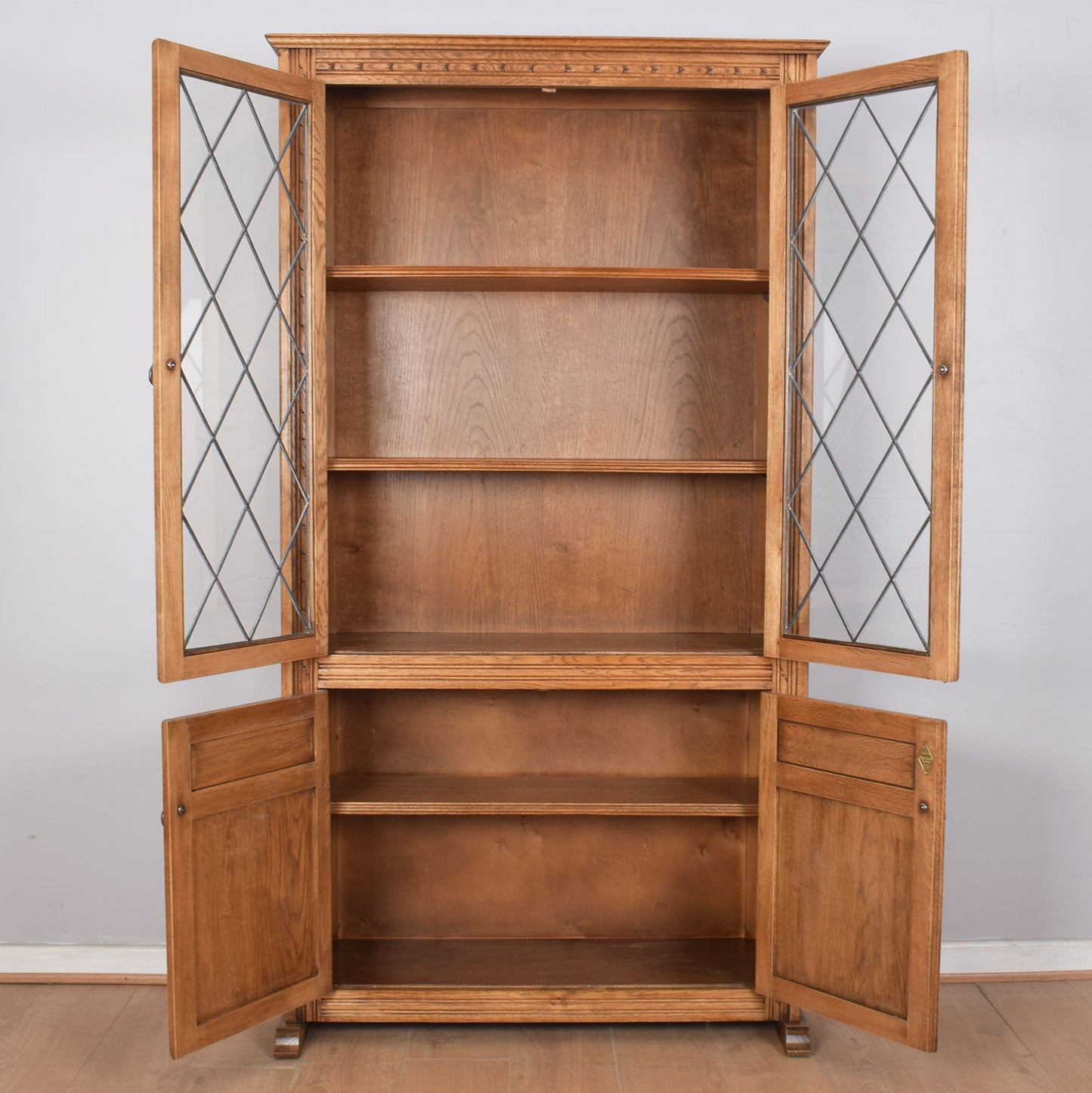 Old Charm Display Cabinet