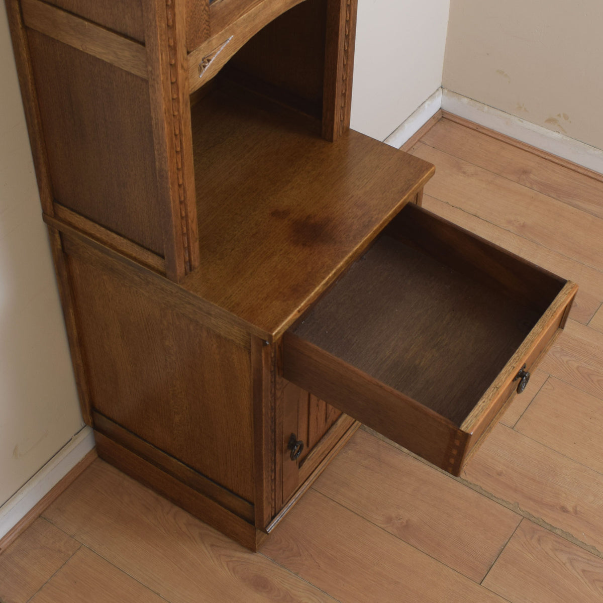Slim Jaycee Display Unit