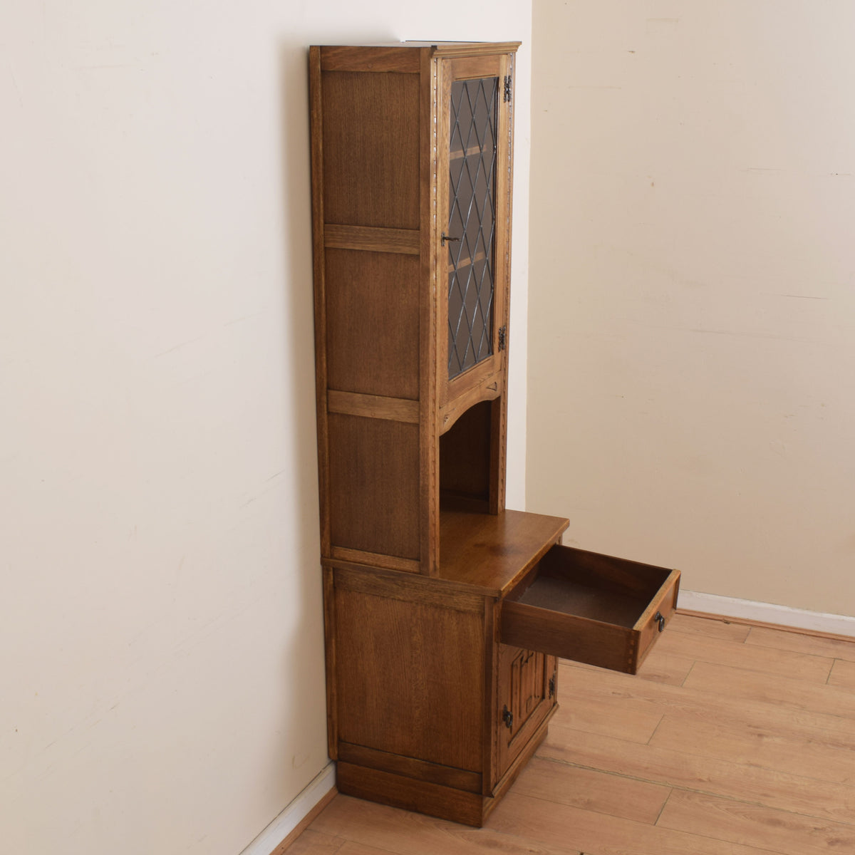 Slim Jaycee Display Unit