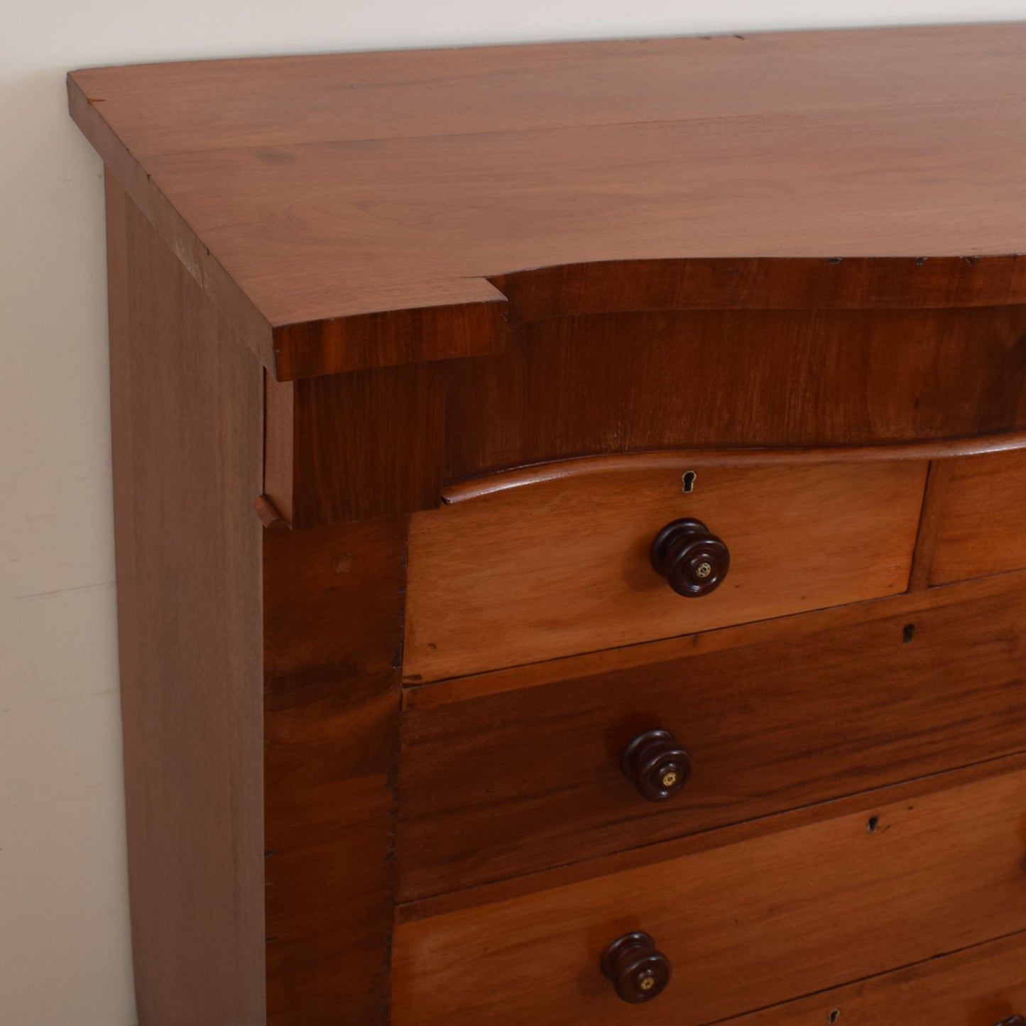 Mahogany Victorian Chest Of Drawers
