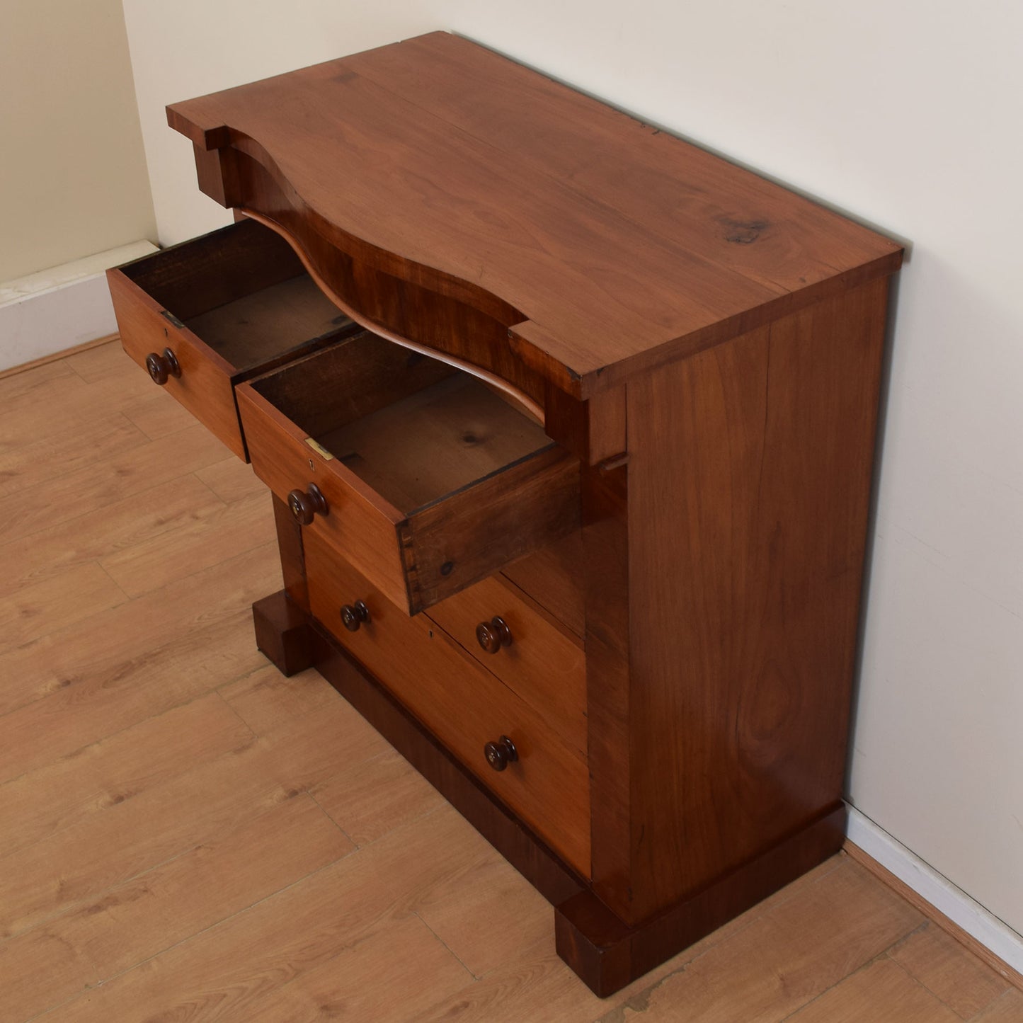 Mahogany Victorian Chest Of Drawers