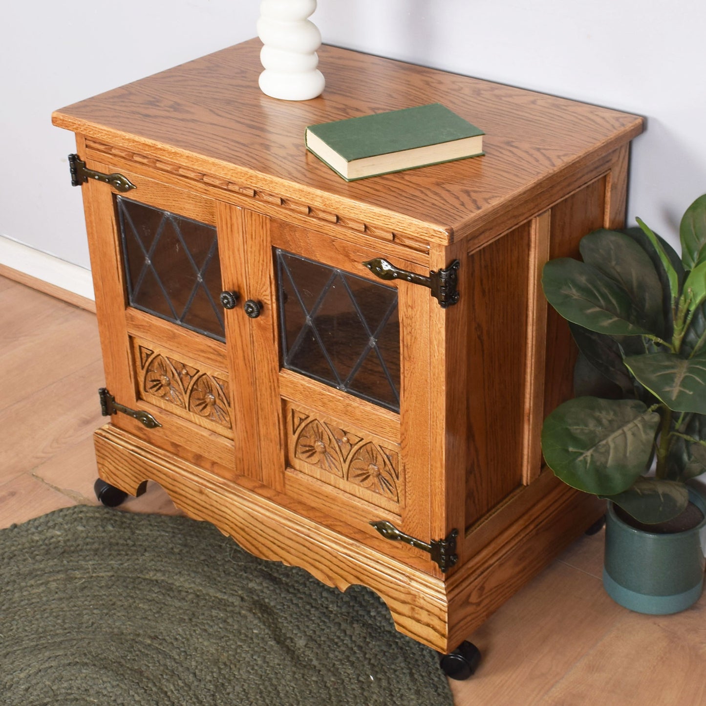 Old Charm TV Cabinet