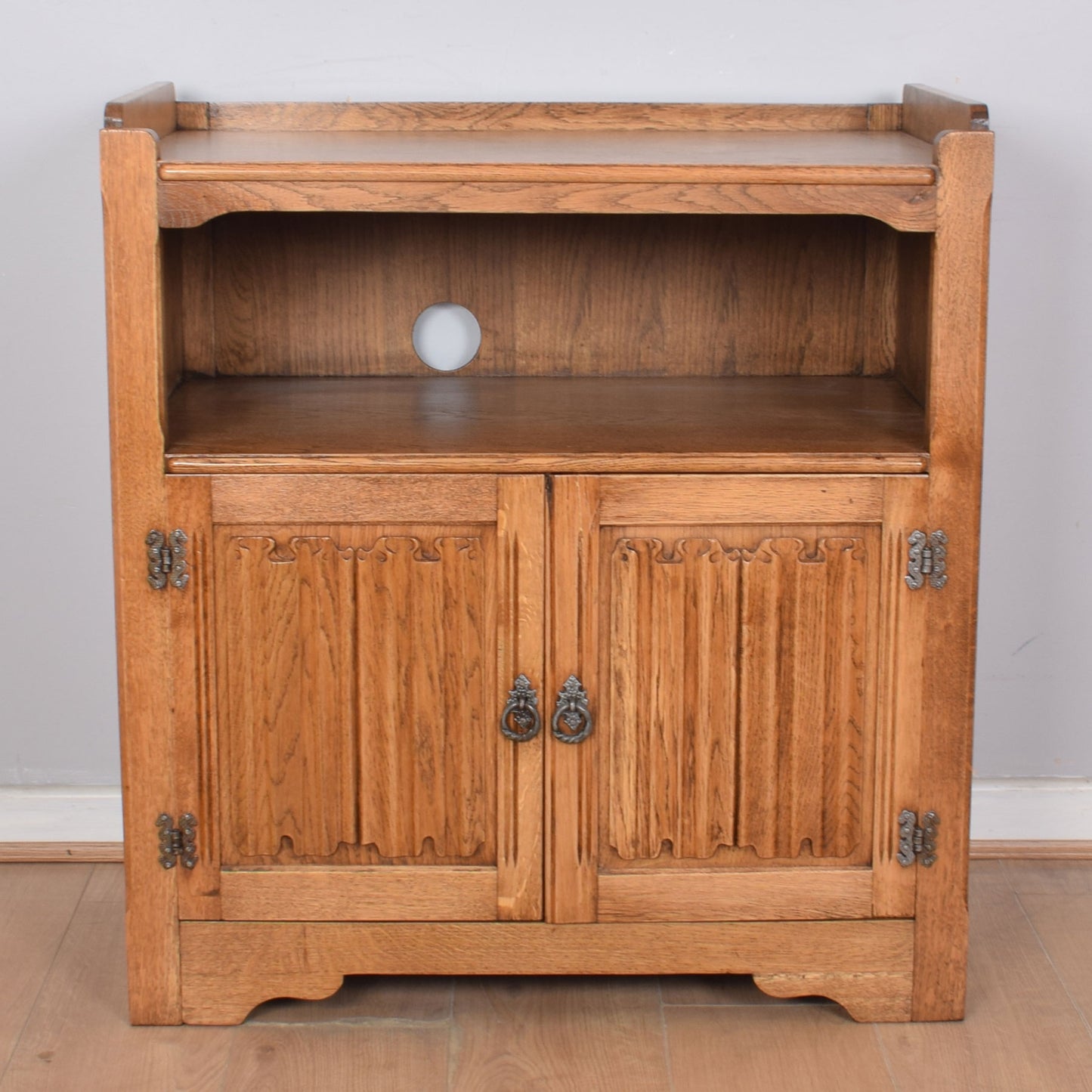 Oak Linenfold TV Cabinet