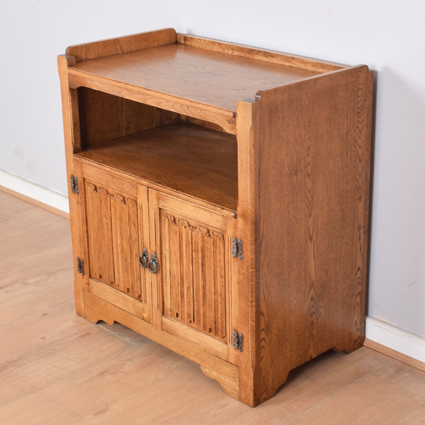 Oak Linenfold TV Cabinet