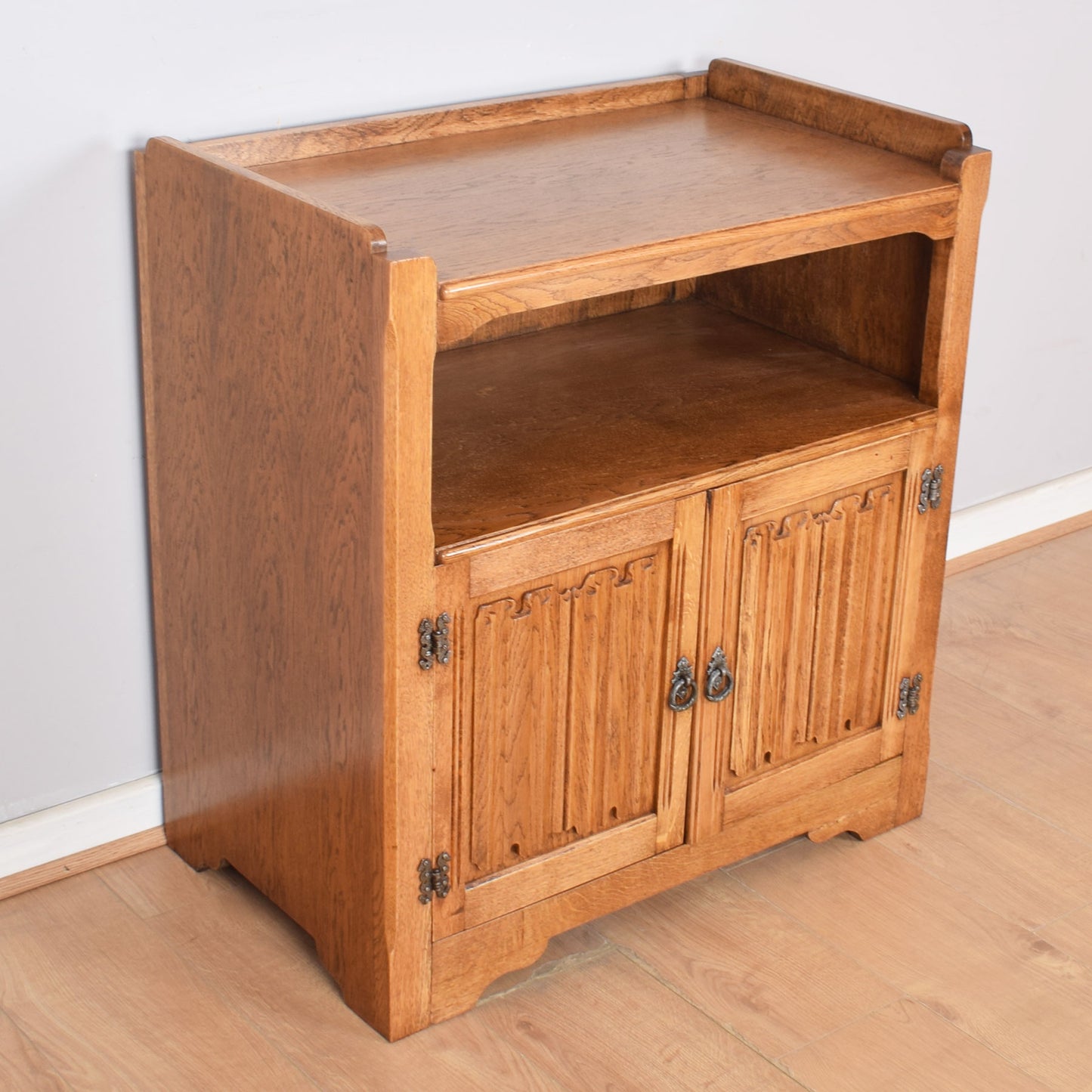 Oak Linenfold TV Cabinet