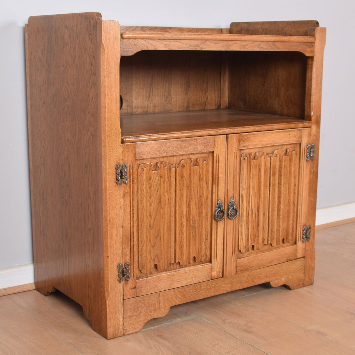 Oak Linenfold TV Cabinet