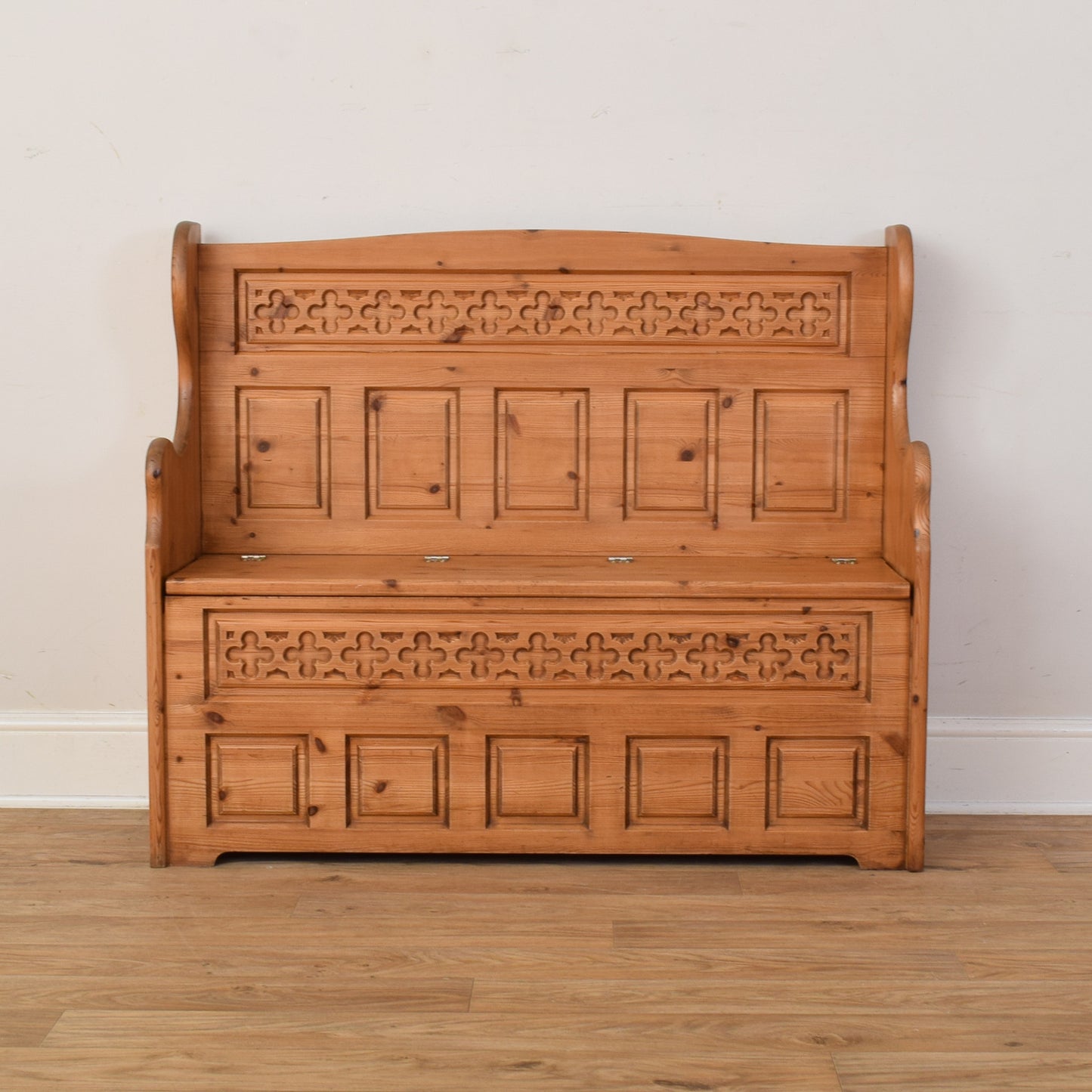 Restored Pine Settle
