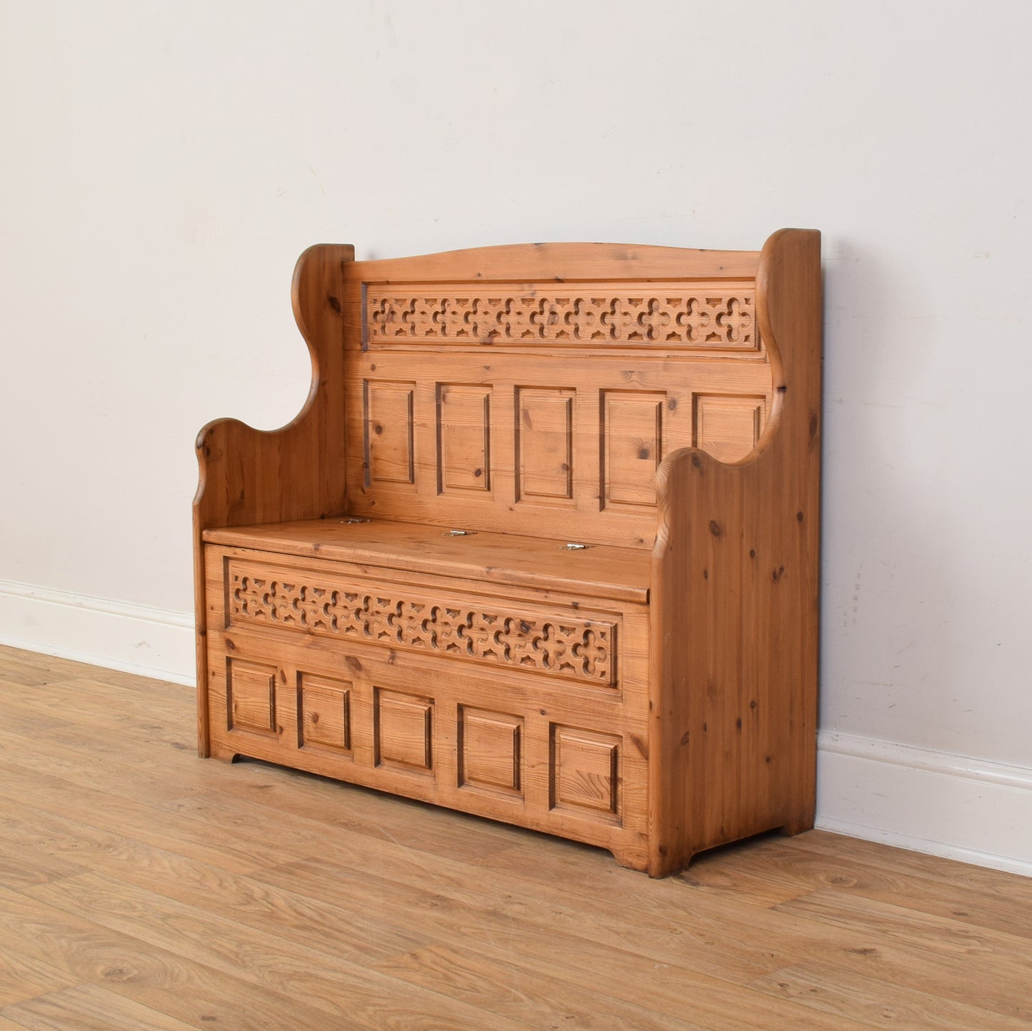 Restored Pine Settle