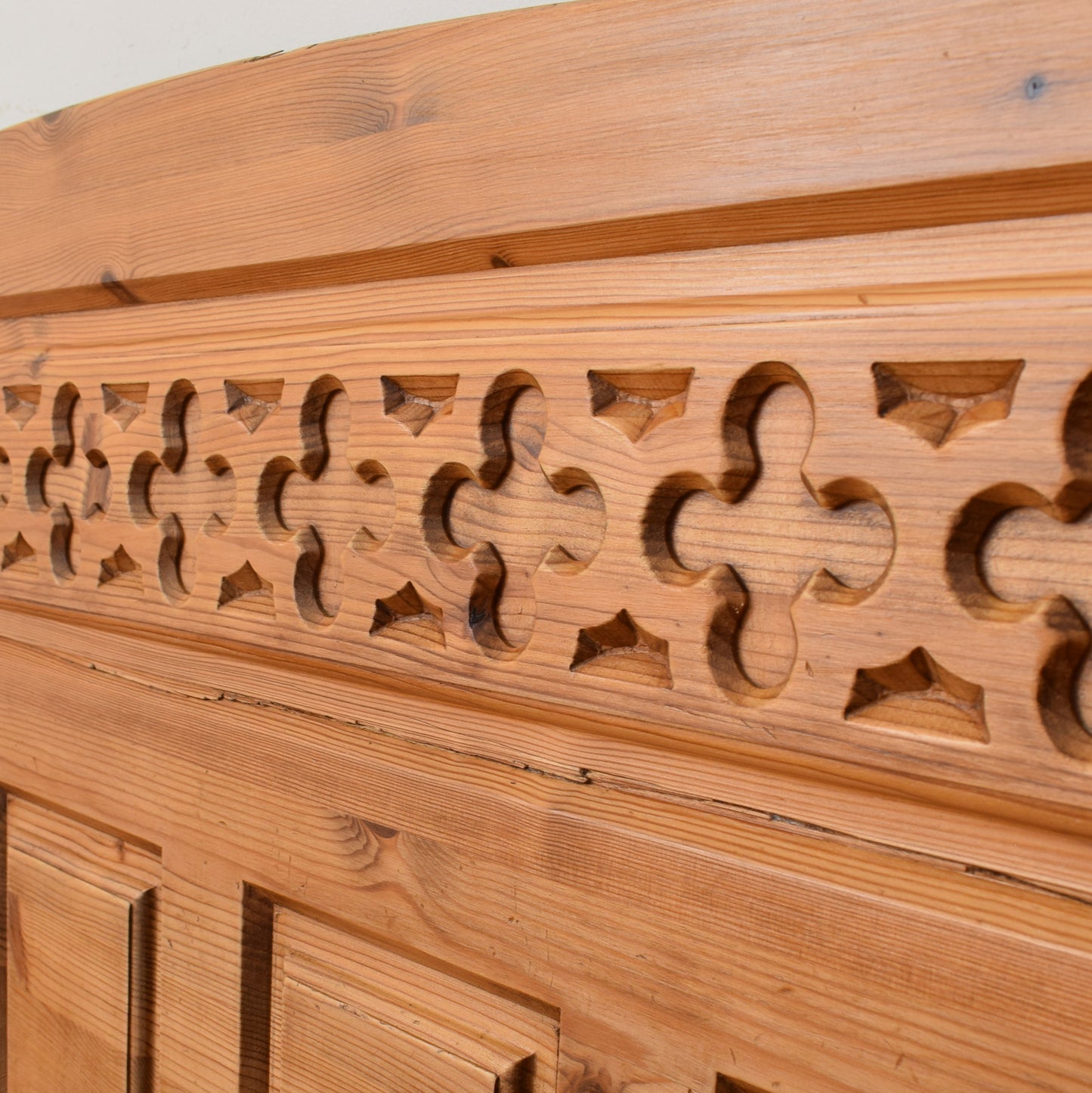 Restored Pine Settle