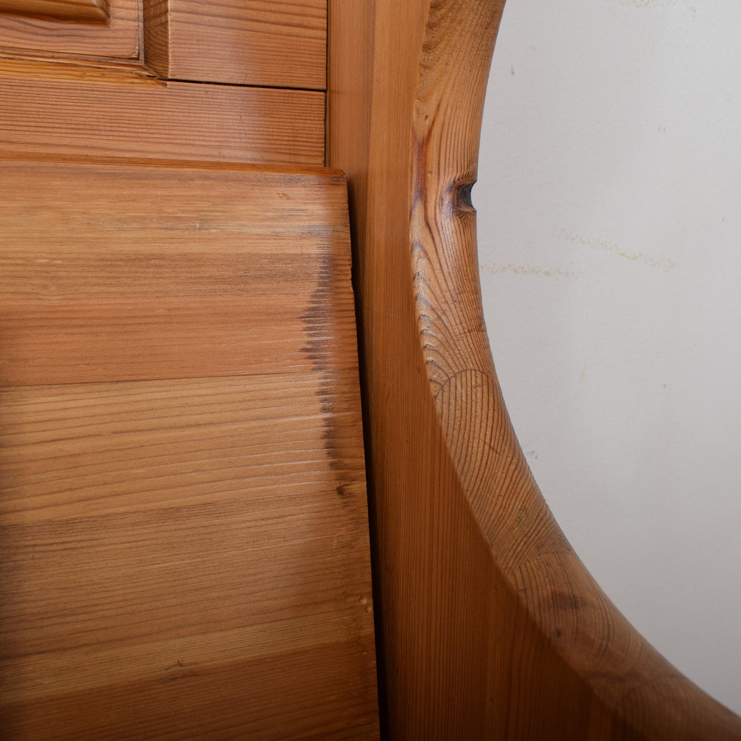 Restored Pine Settle